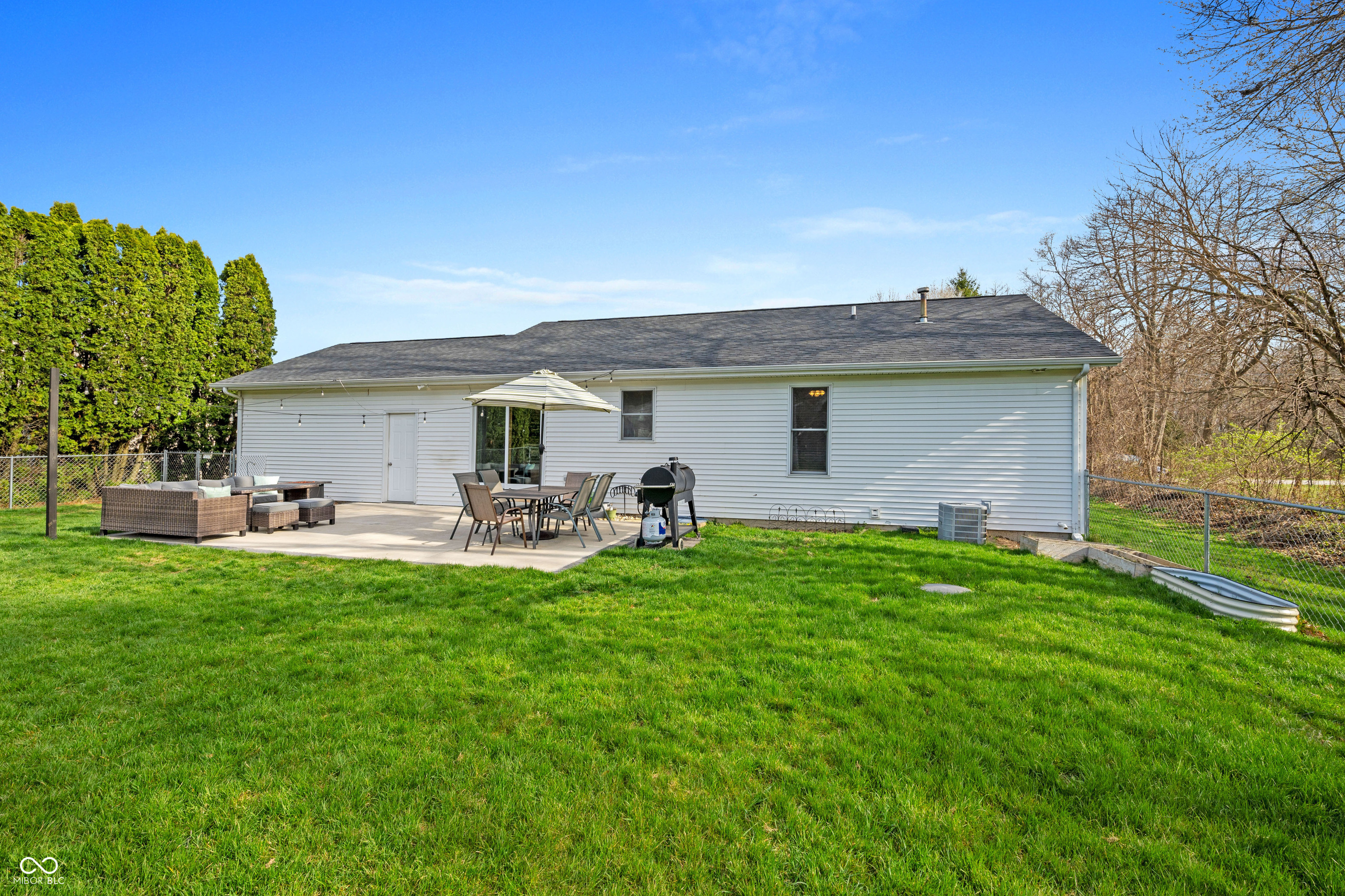 29252 Summer Tree Lane