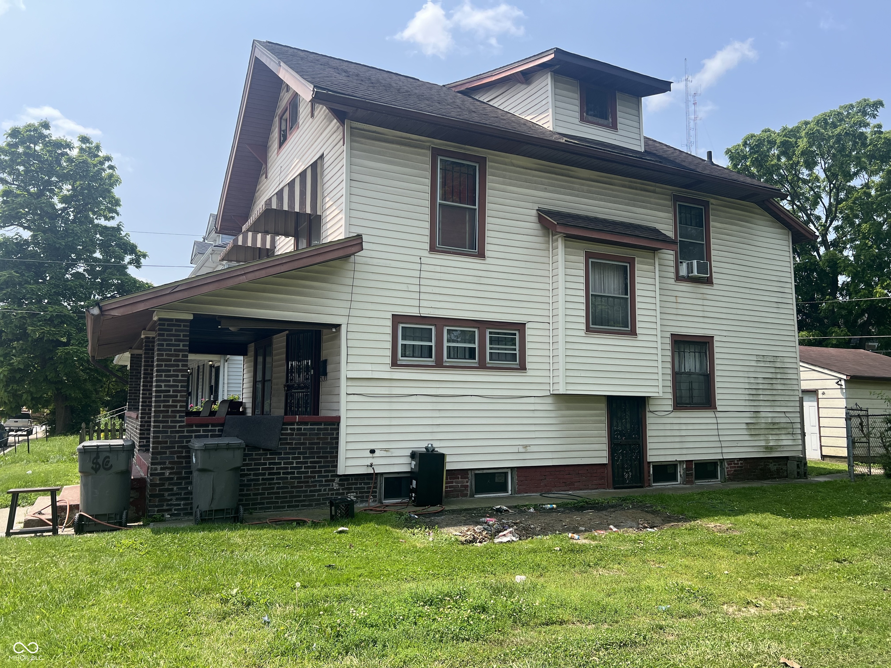 24 Hendricks Place