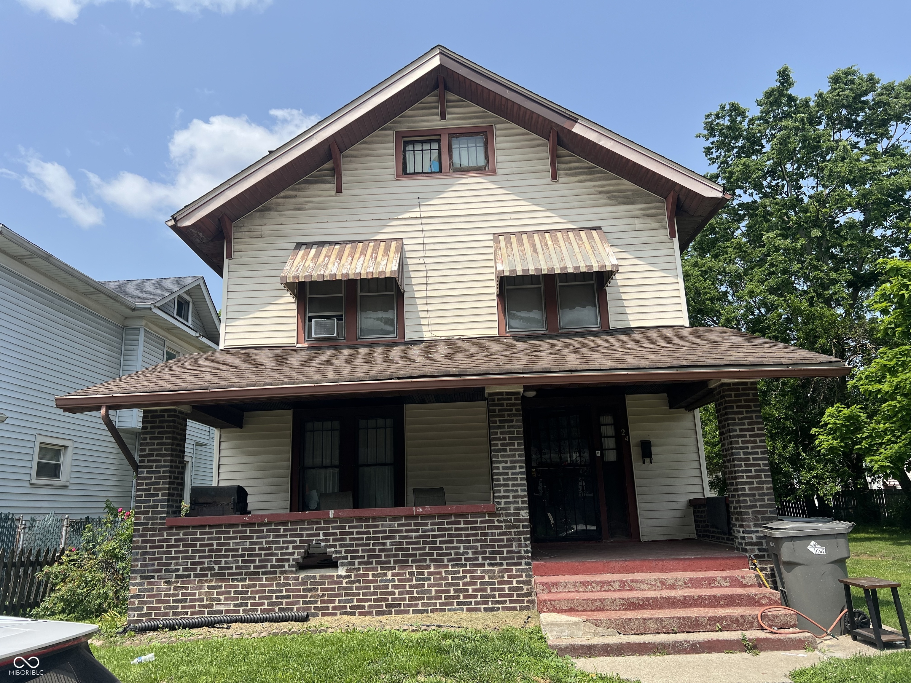 24 Hendricks Place