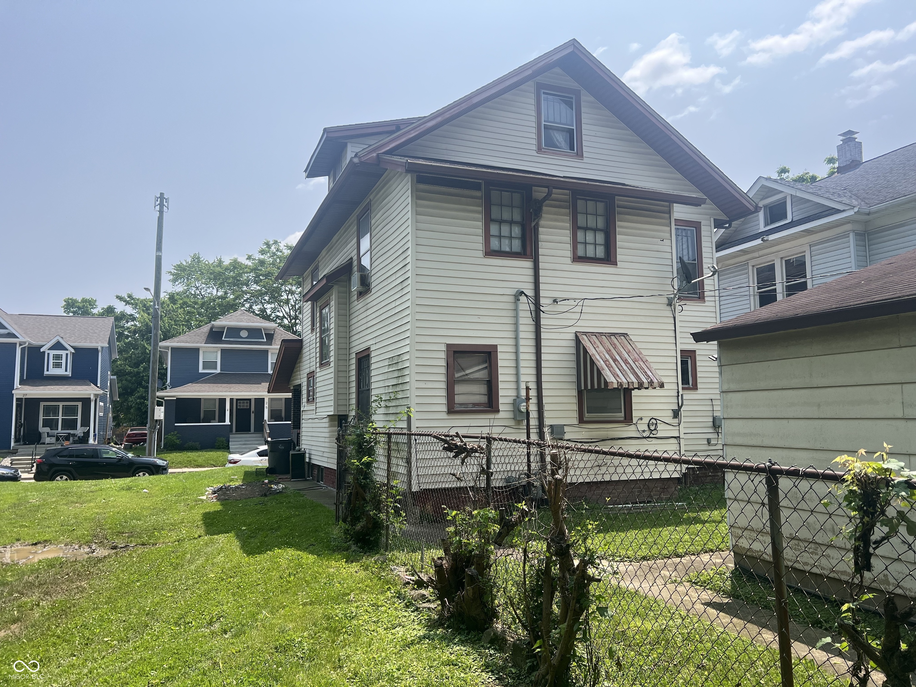 24 Hendricks Place