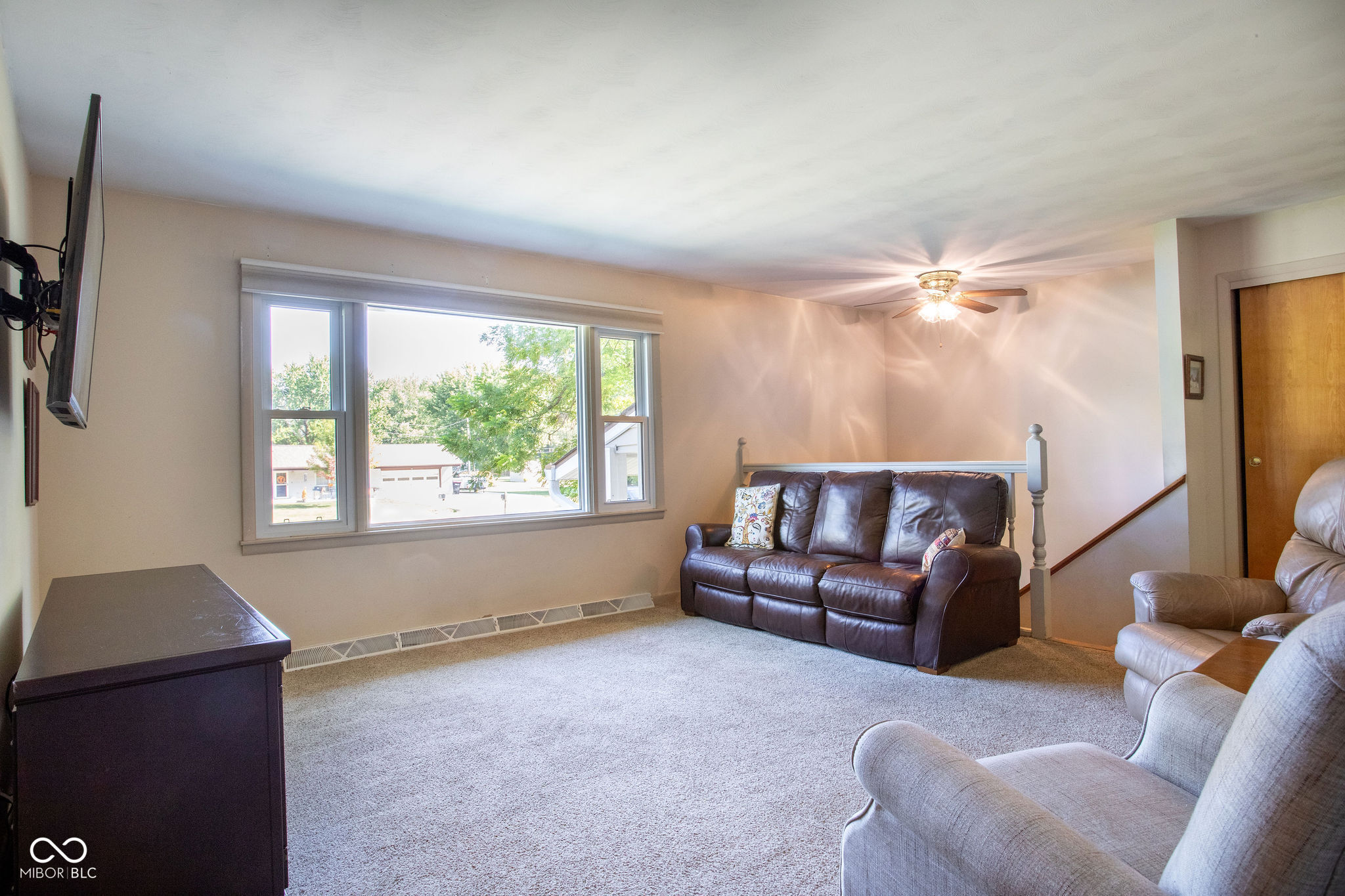 6705 Jeffry Lane