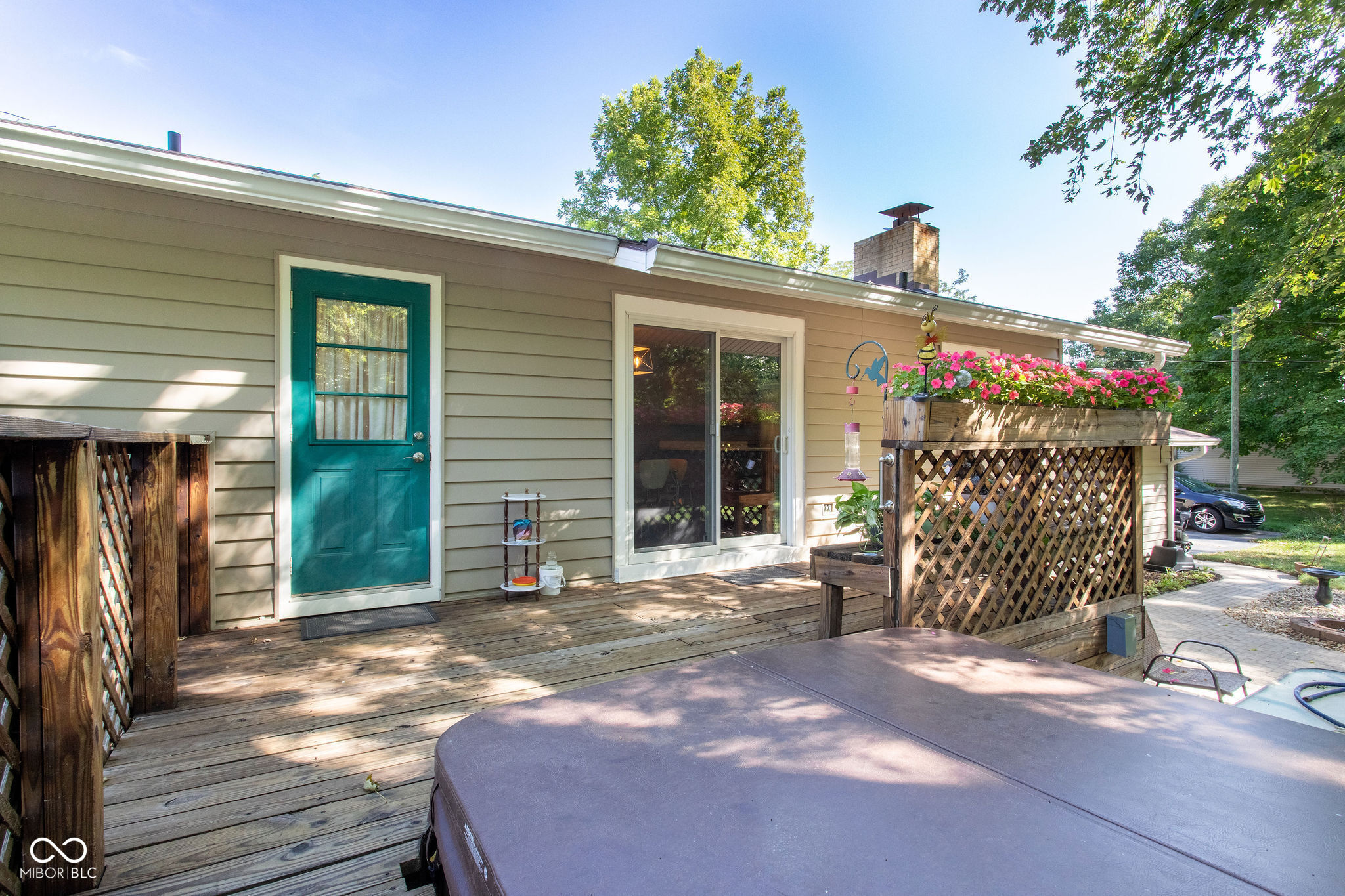 6705 Jeffry Lane