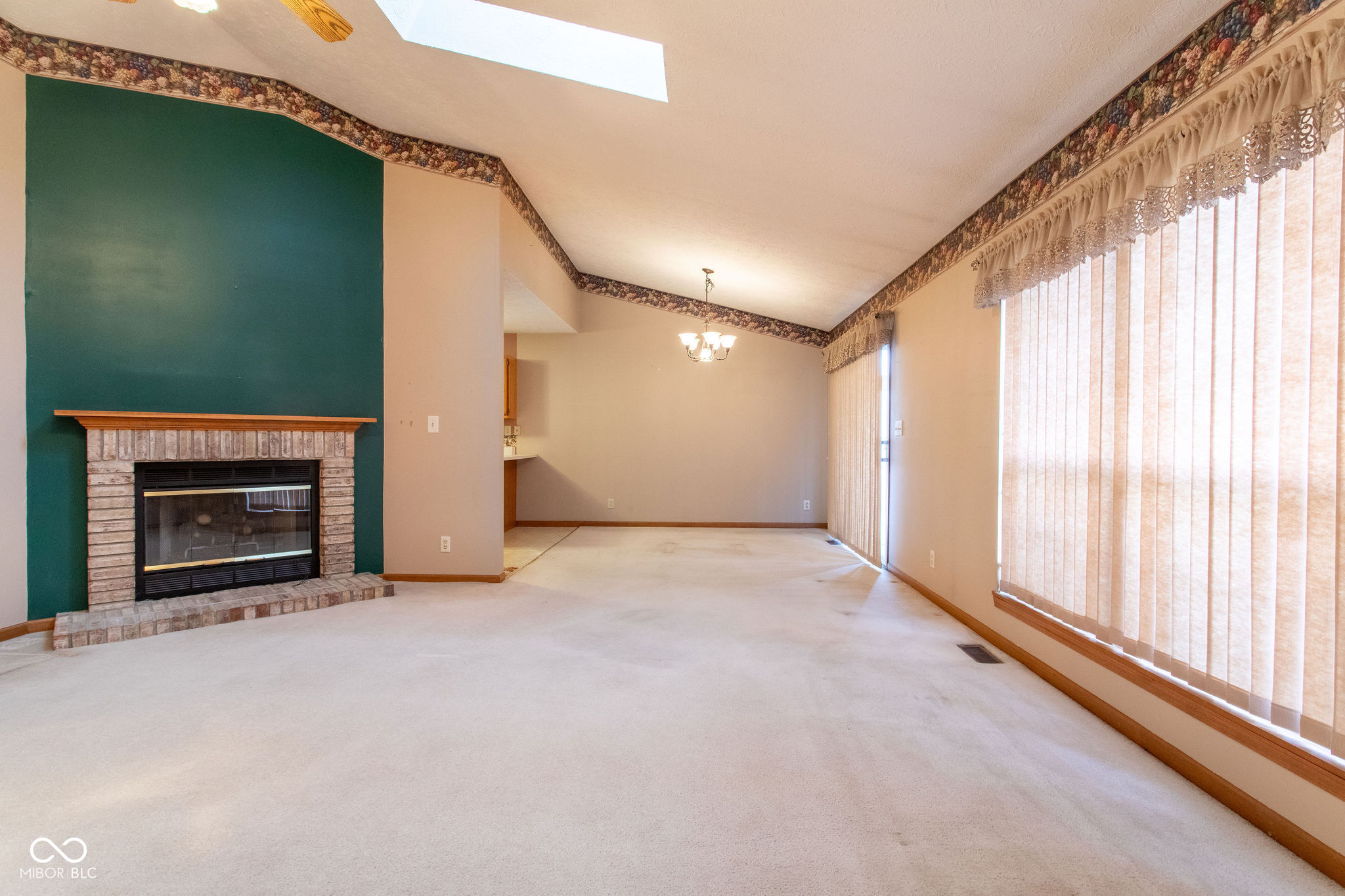1 Goldersgreen Drive
