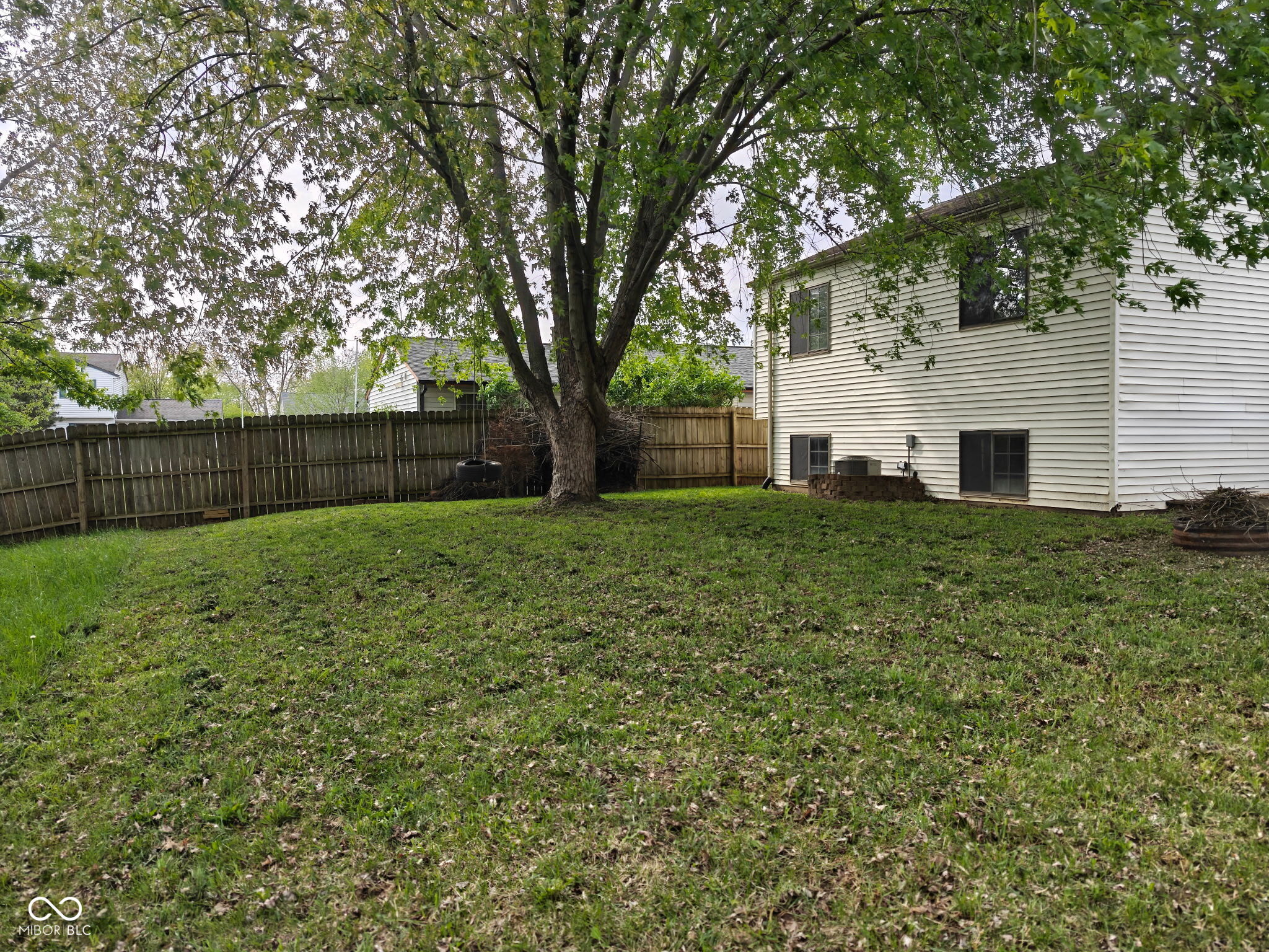 2335 Bainbridge Court