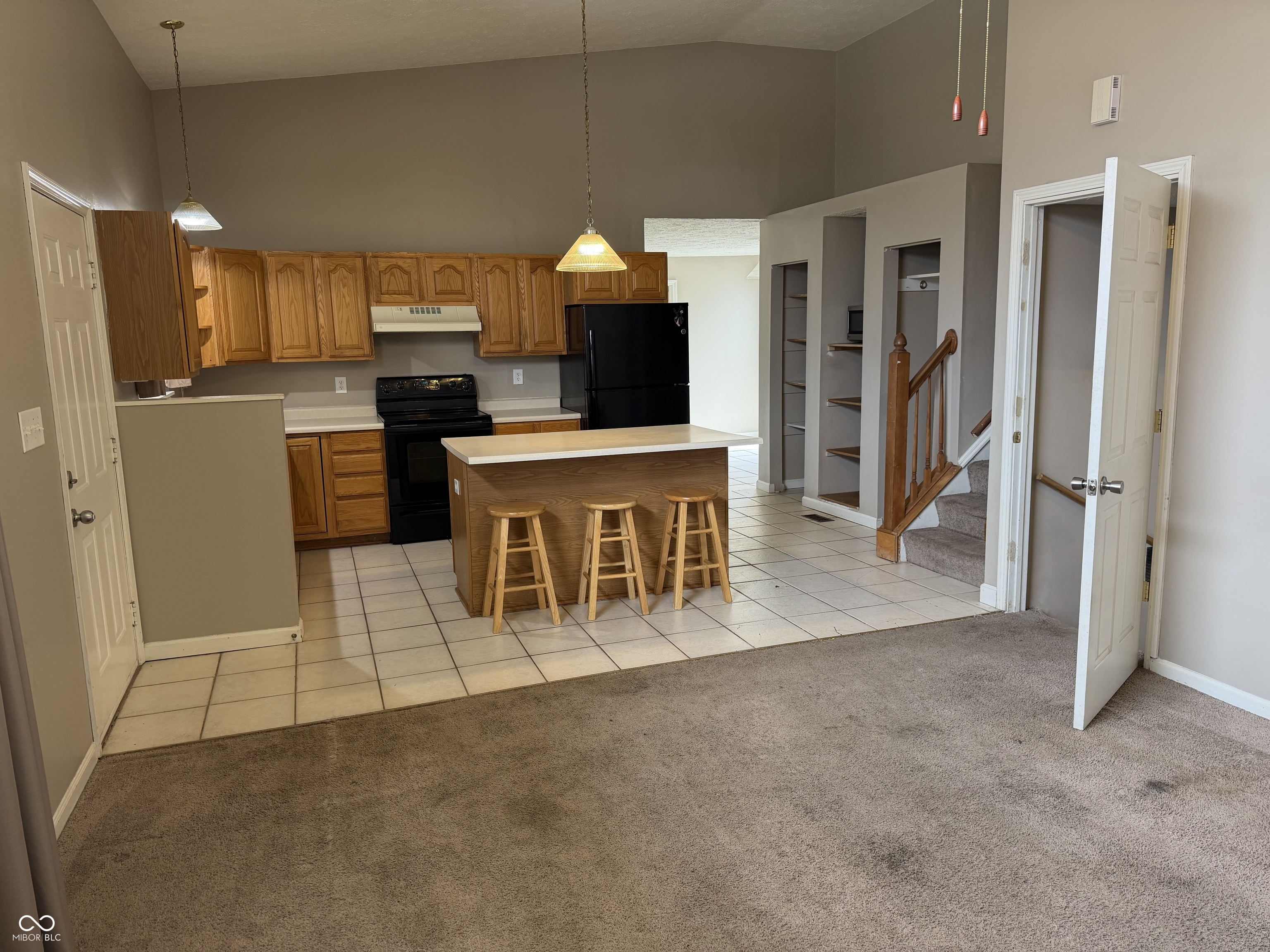 2335 Bainbridge Court