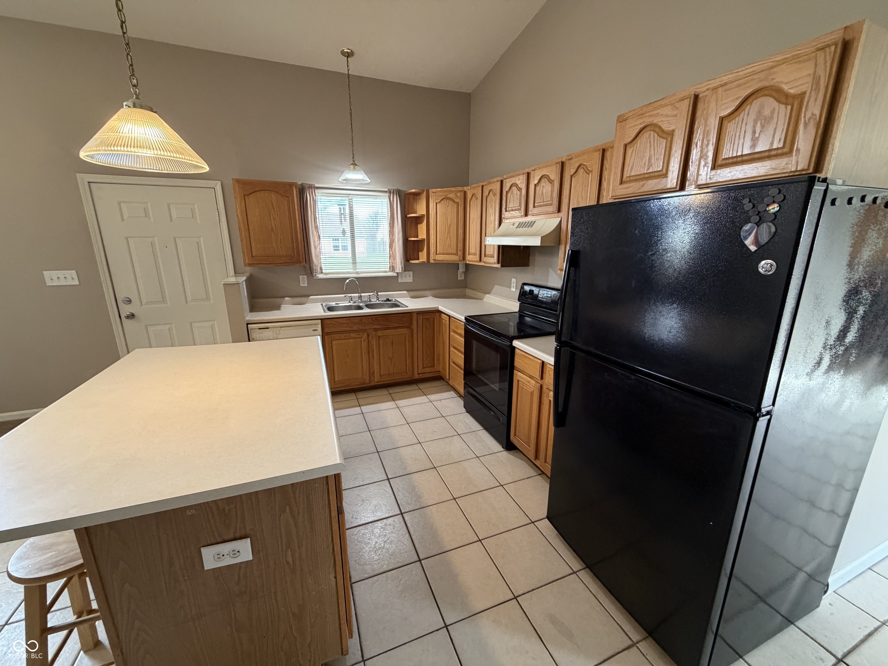 2335 Bainbridge Court