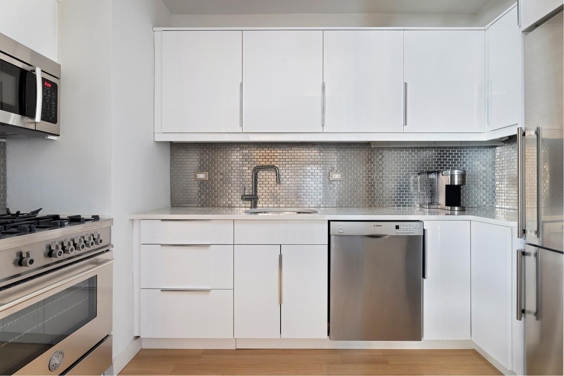 45 Sutton Place South Unit: 11J