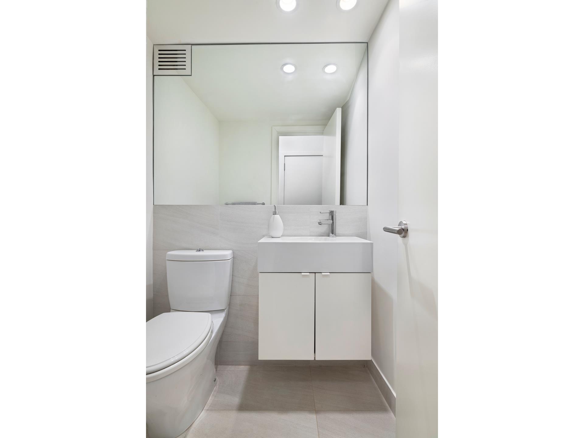 45 Sutton Place South Unit: 11J