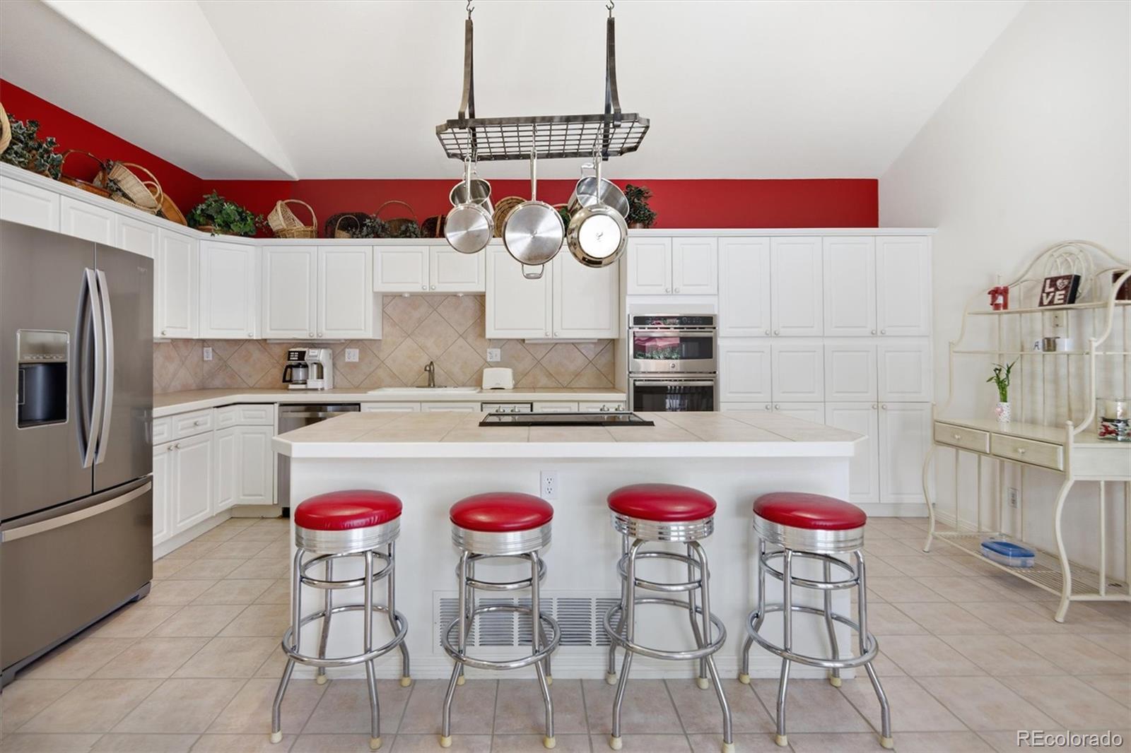 9827 Greensview Circle