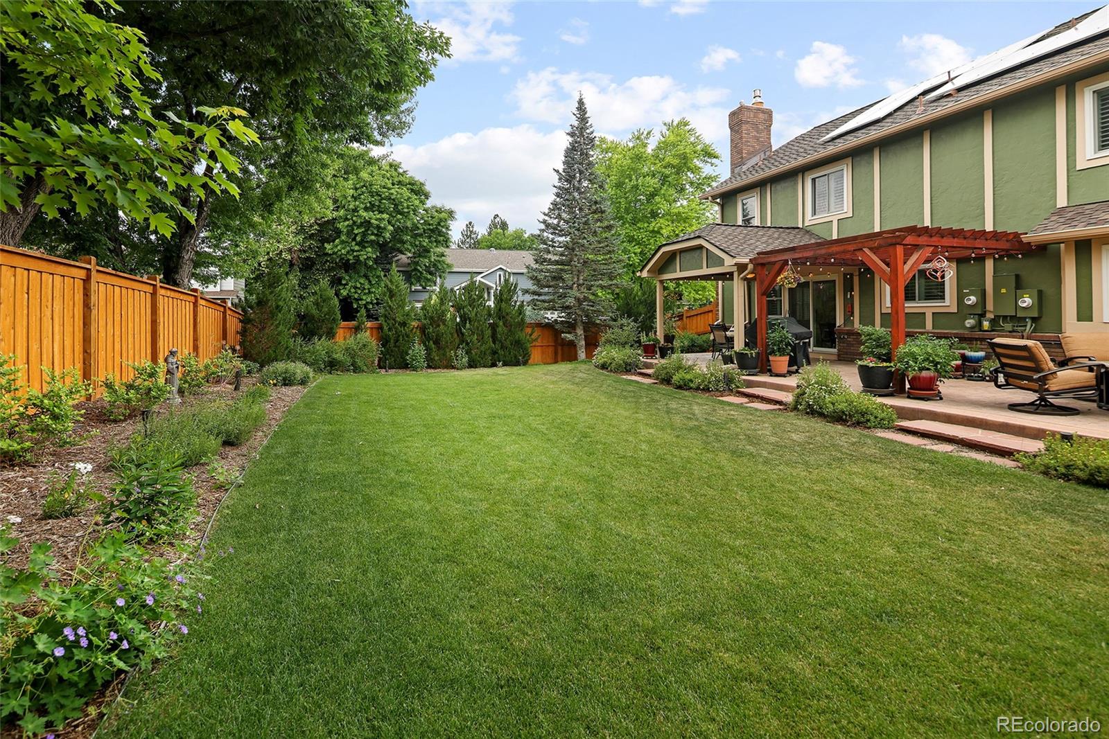 1892 W Kettle Avenue