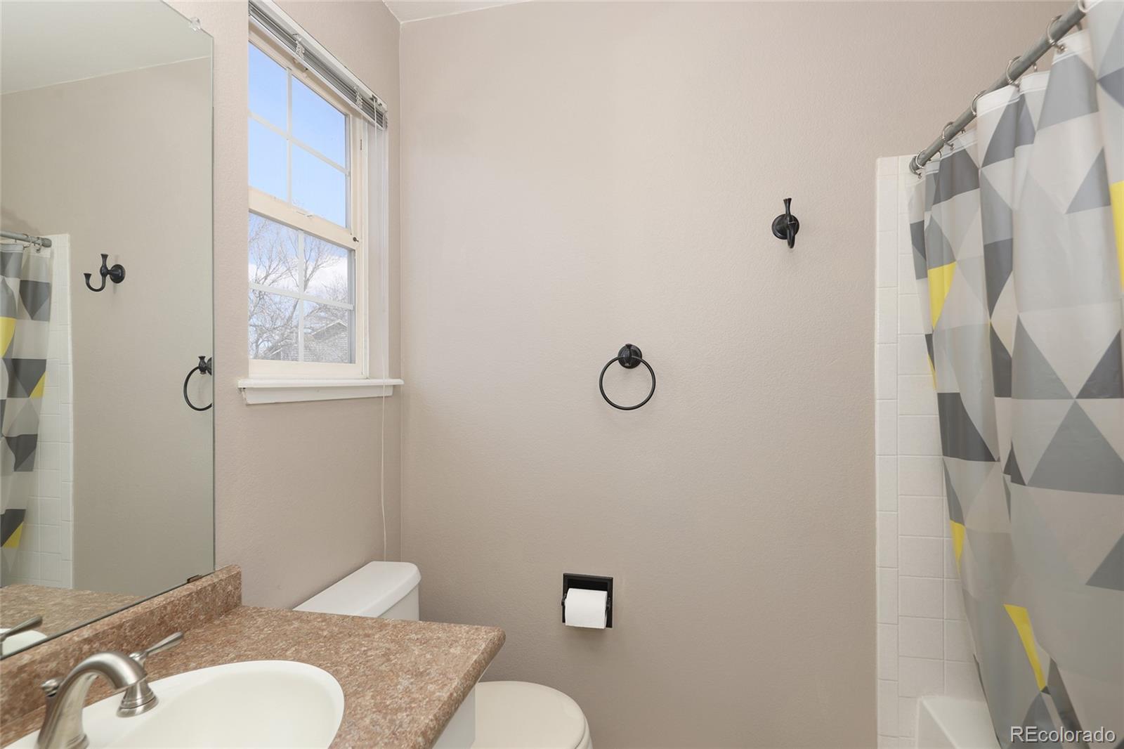 342 W Jamison Place Unit: 60