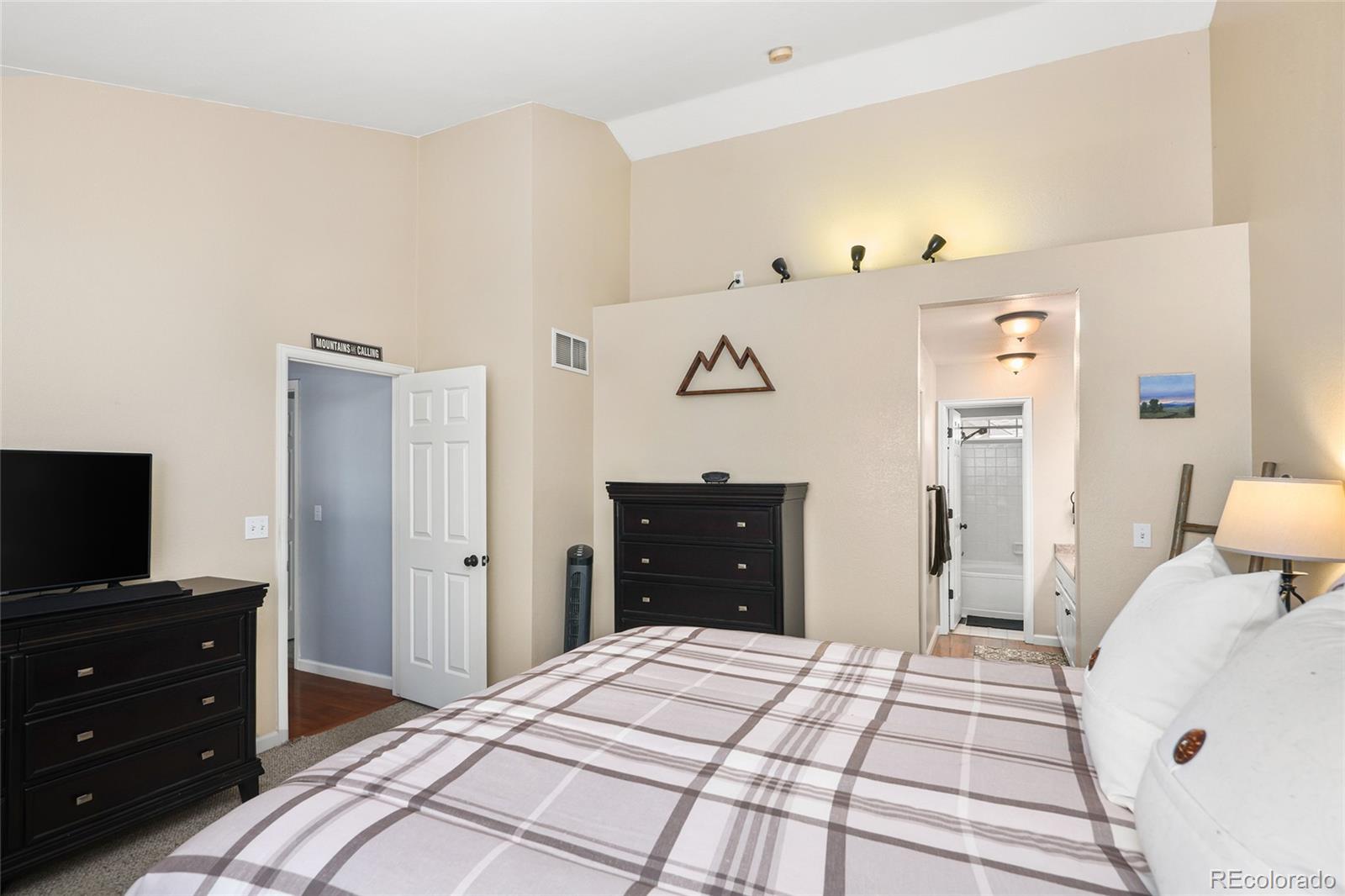 342 W Jamison Place Unit: 60