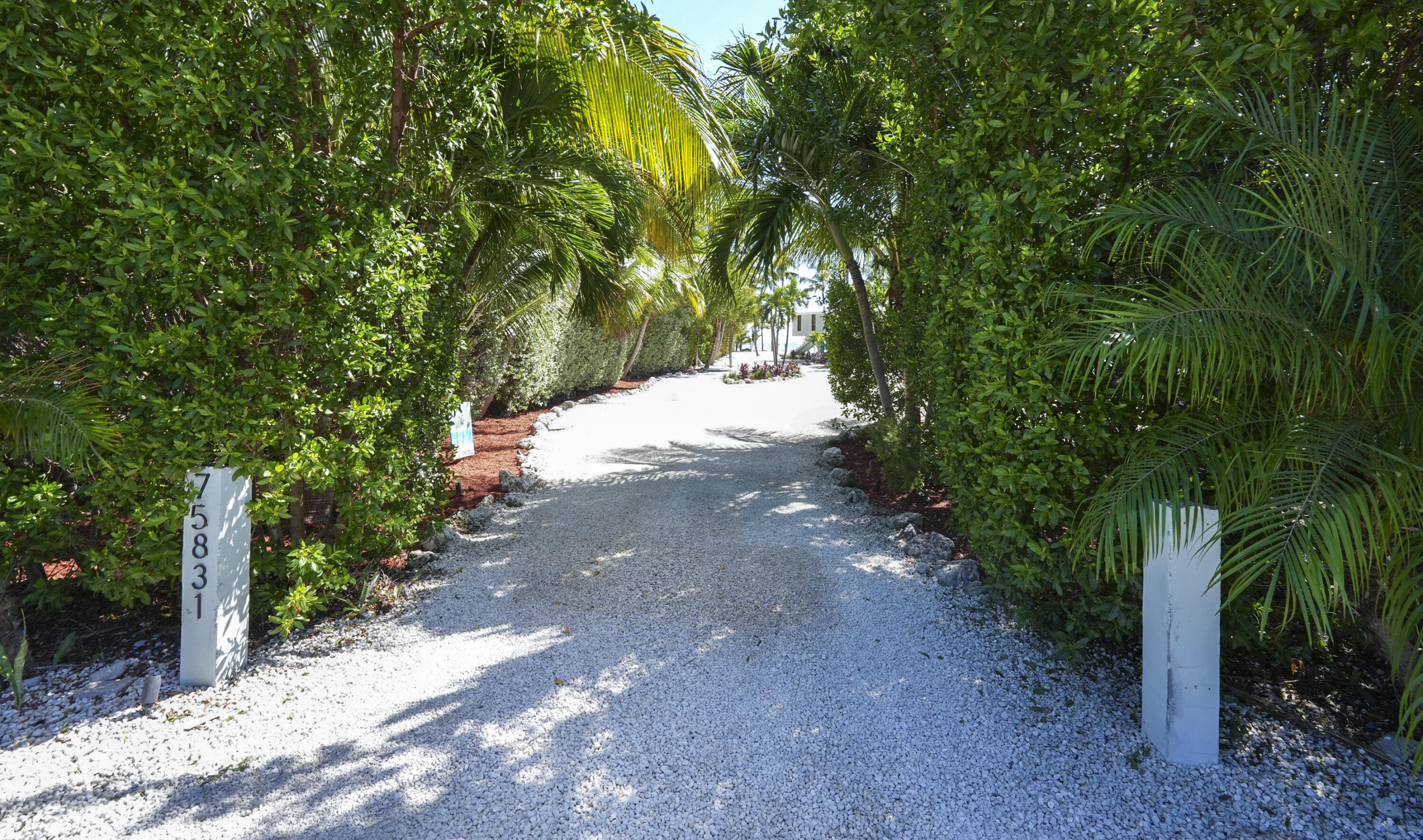 75831 Overseas Highway