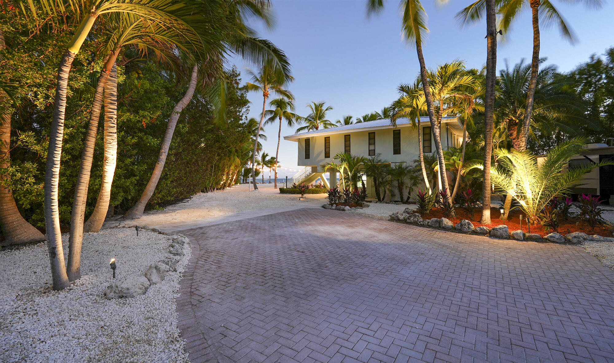 75831 Overseas Highway