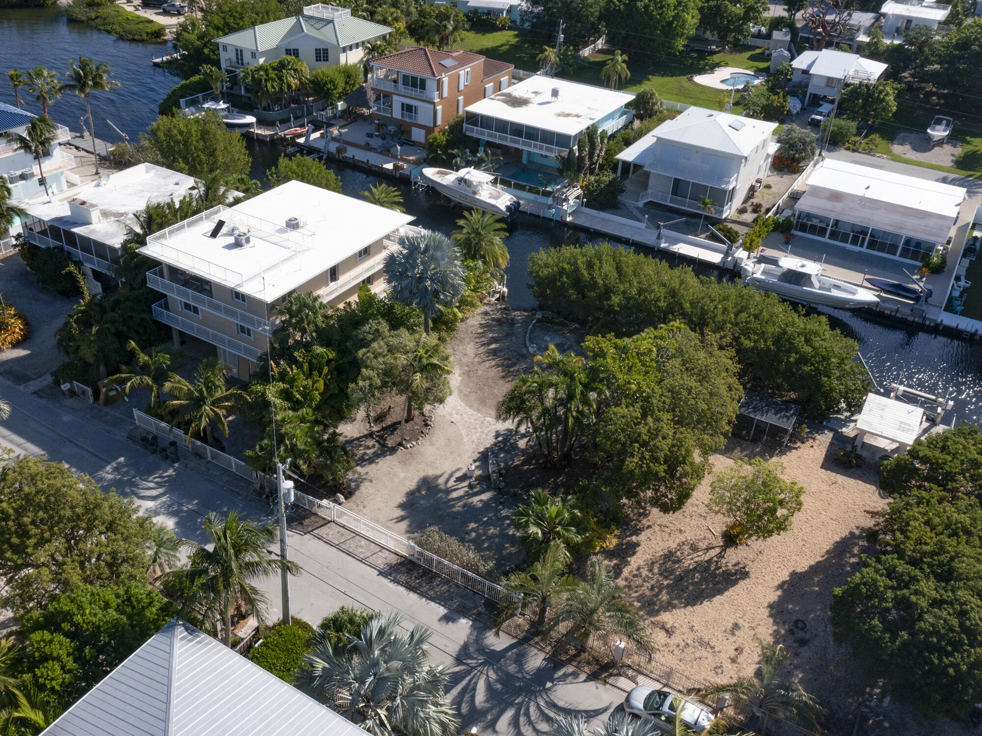427 S Coconut Palm Boulevard