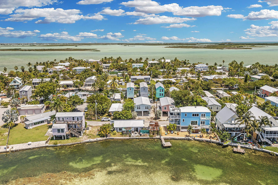 4 Shore Drive