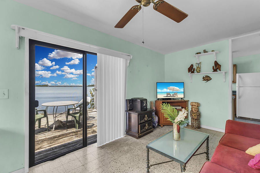 4 Shore Drive