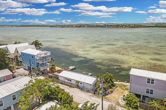 4 Shore Drive