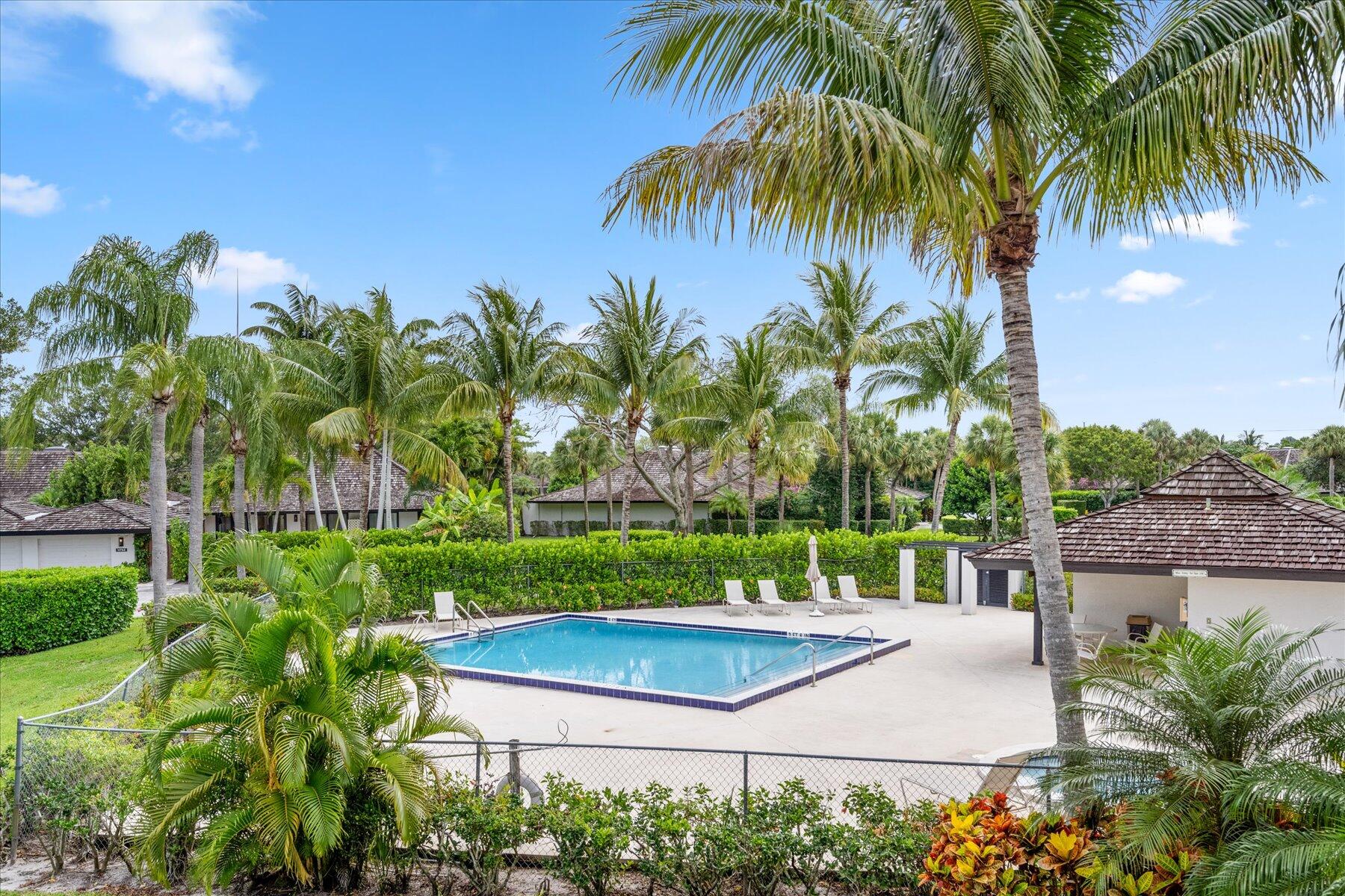 11818 Pebblewood Drive Unit: D202
