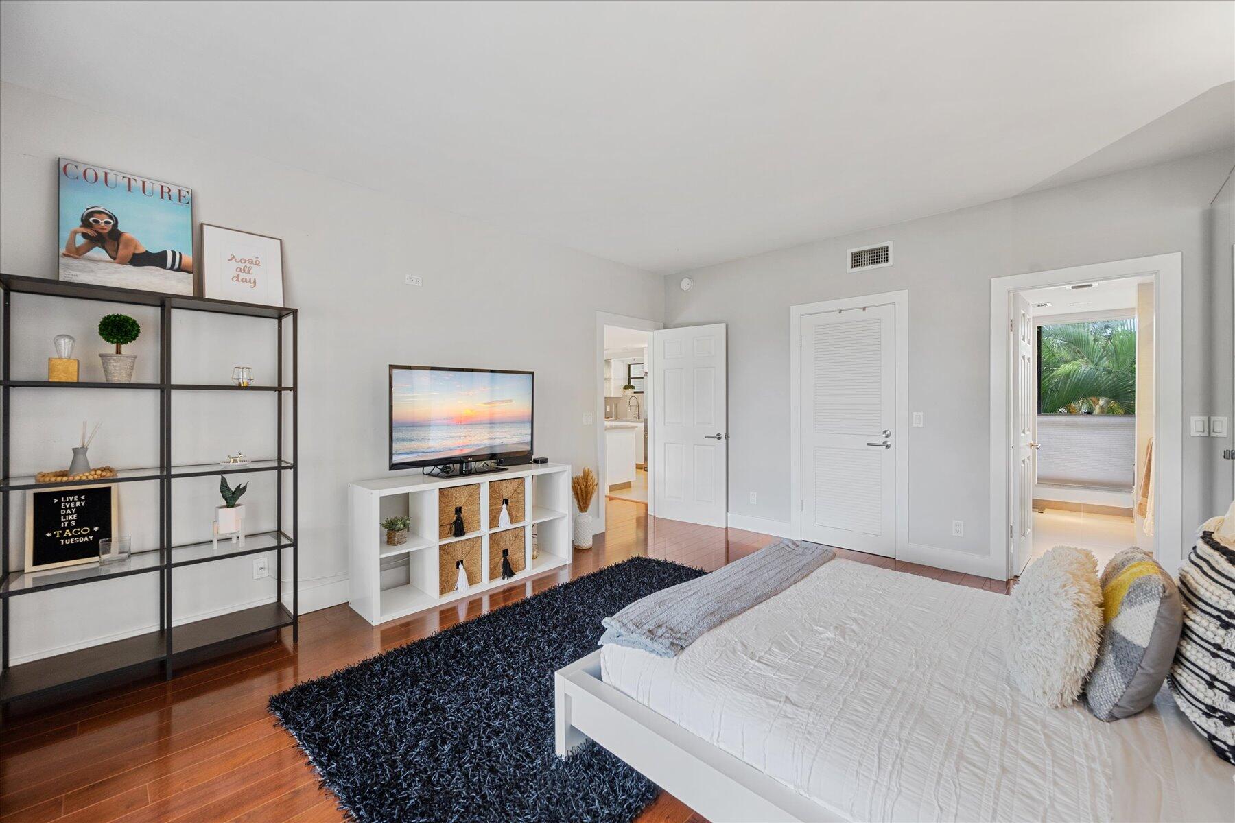 11818 Pebblewood Drive Unit: D202