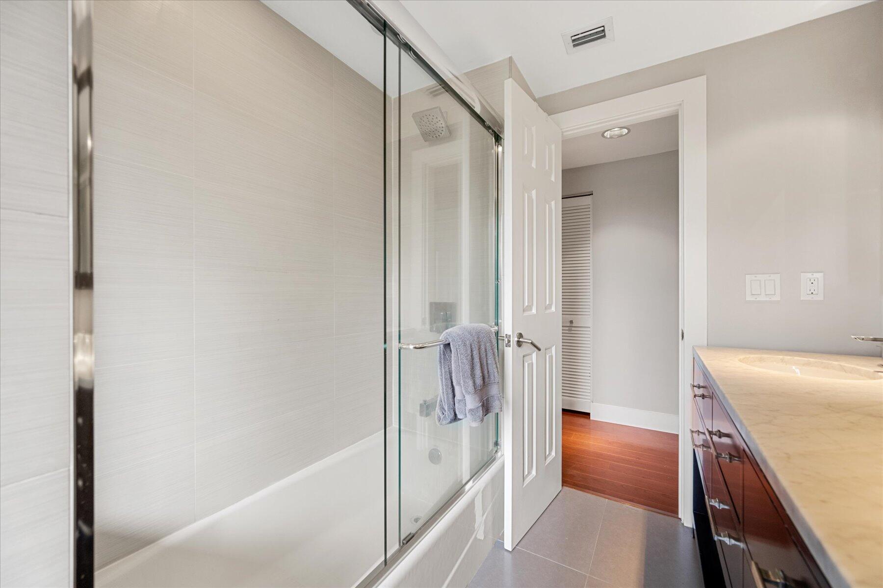 11818 Pebblewood Drive Unit: D202