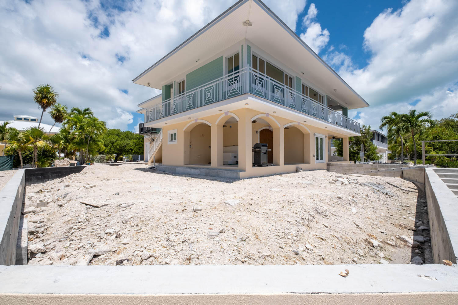 109 E Avenue E