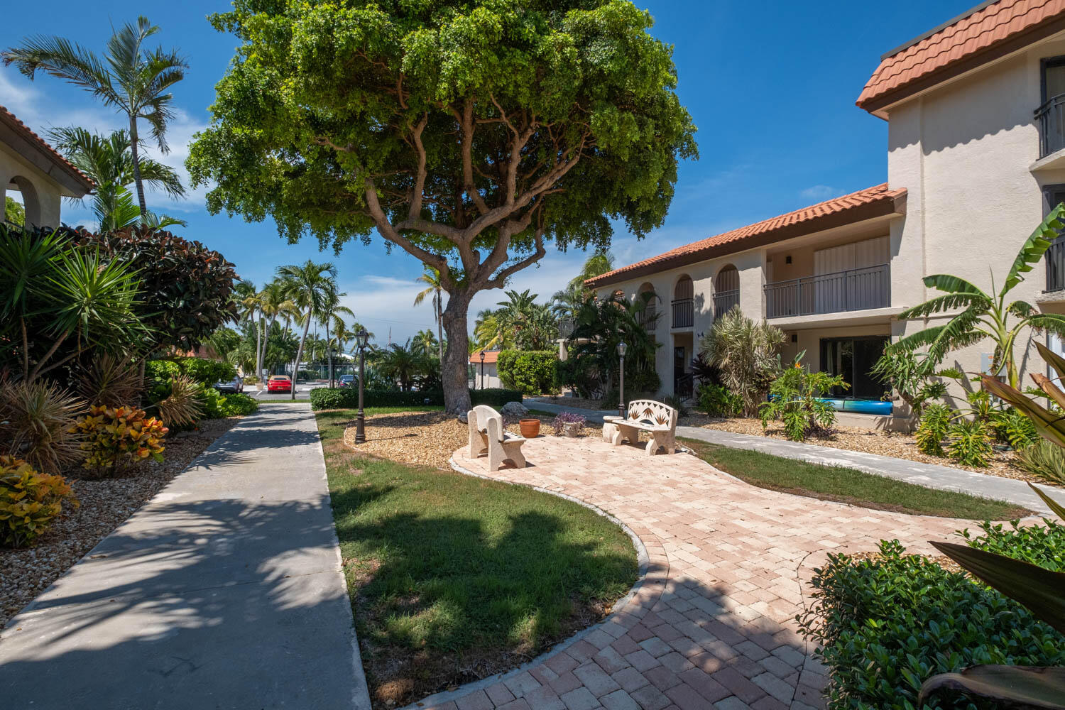 1001 W Ocean Unit: 1-201