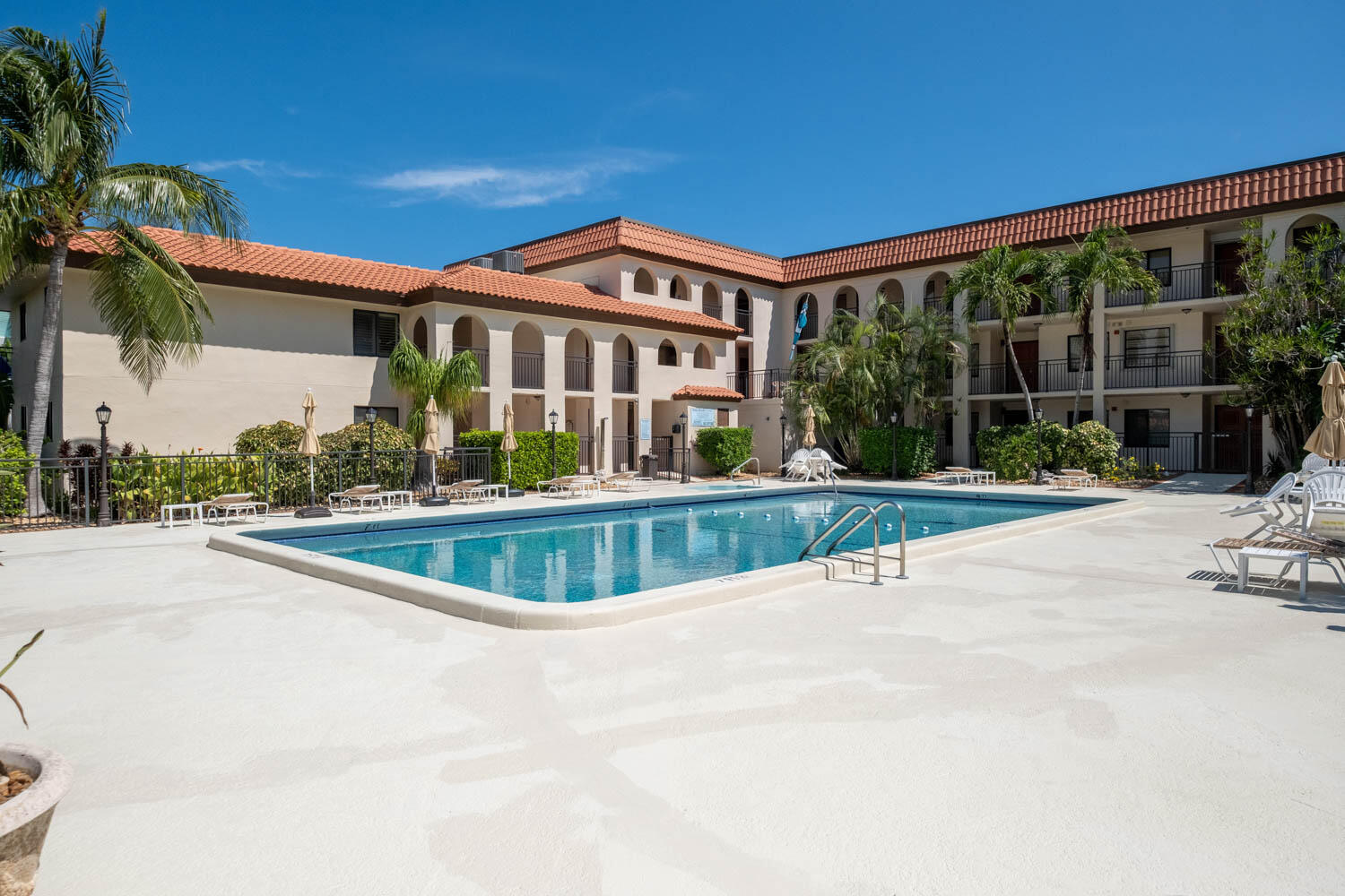 1001 W Ocean Unit: 1-201