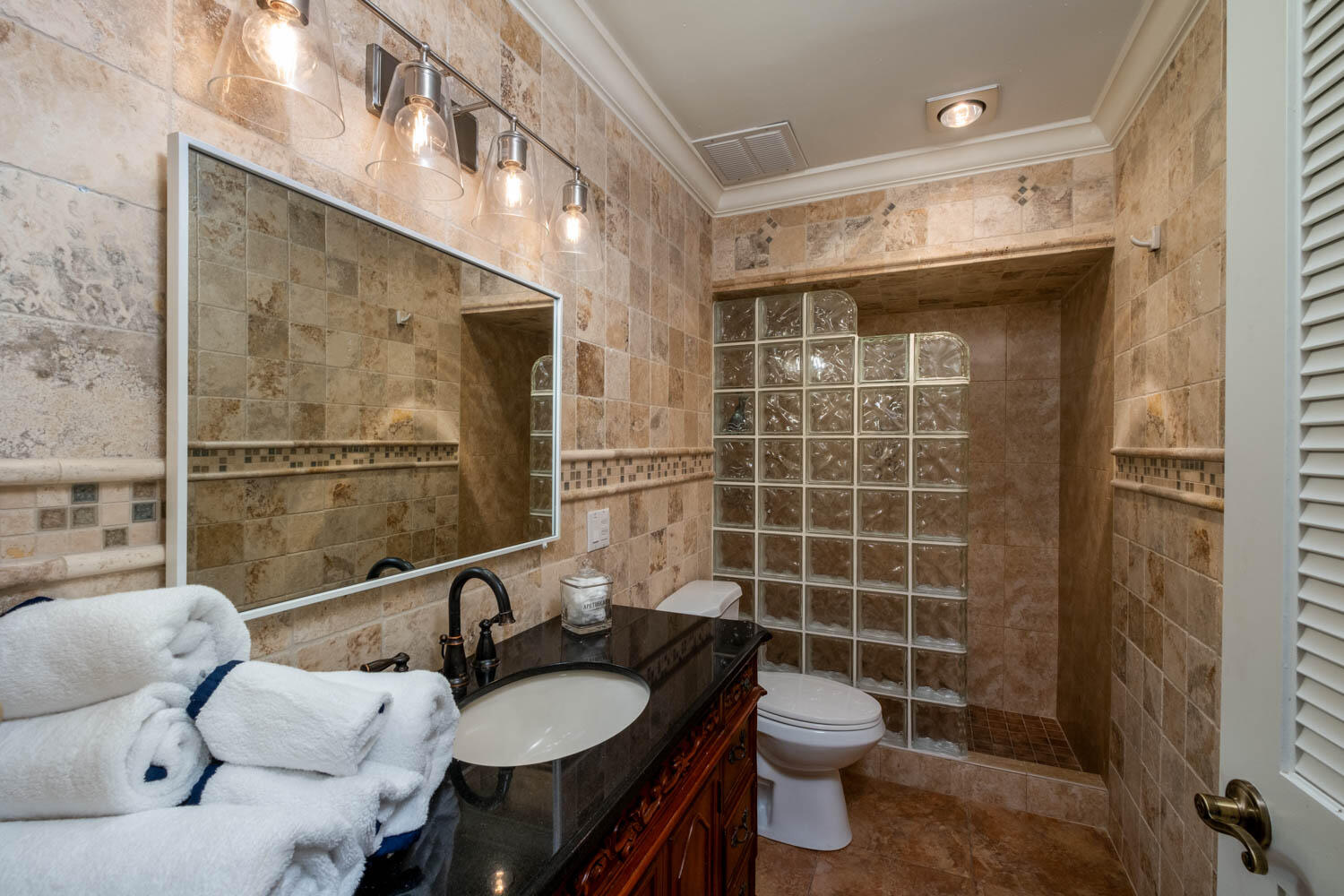 1001 W Ocean Unit: 1-201