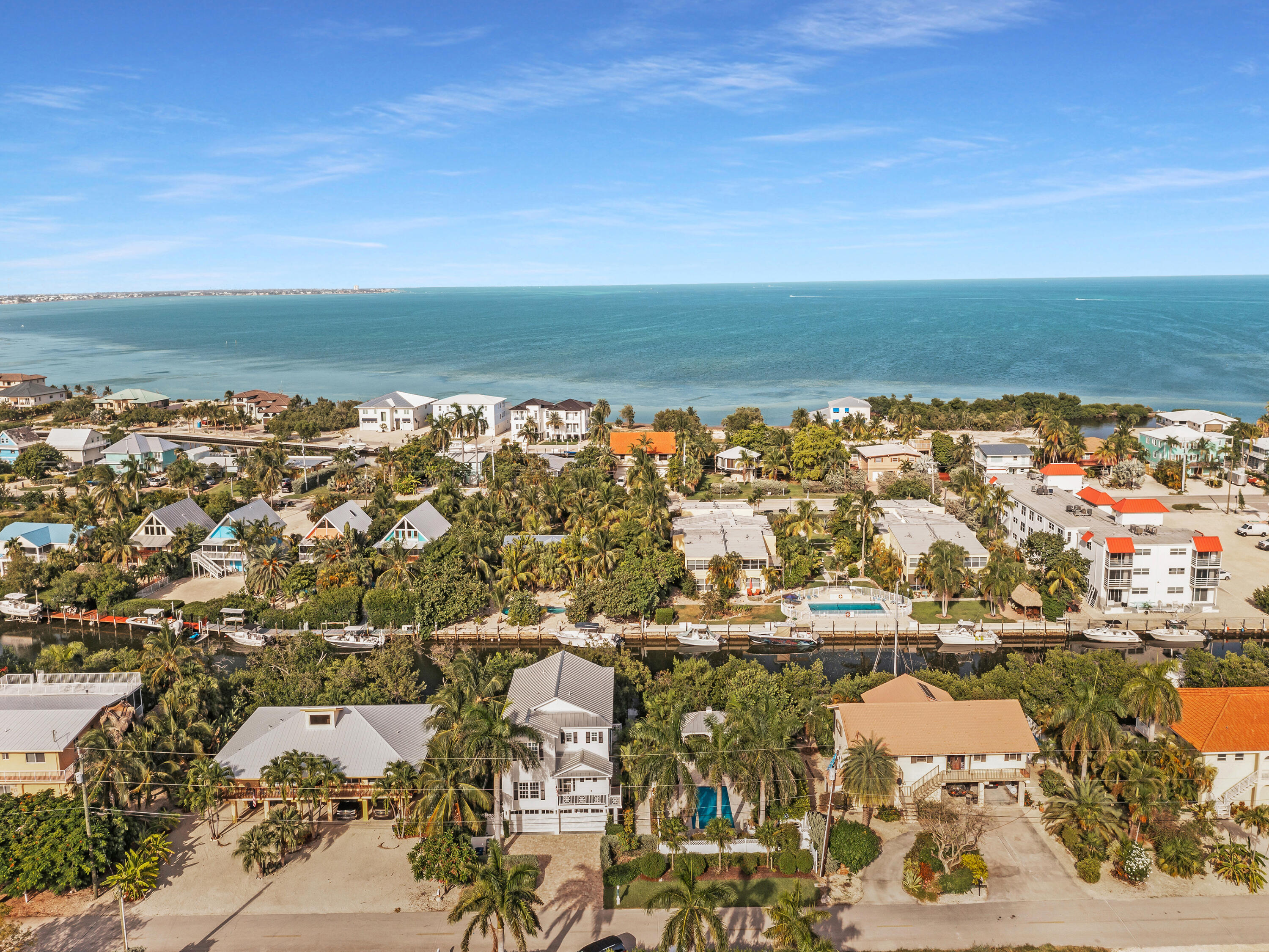 317 Calzada De Bougainvillea