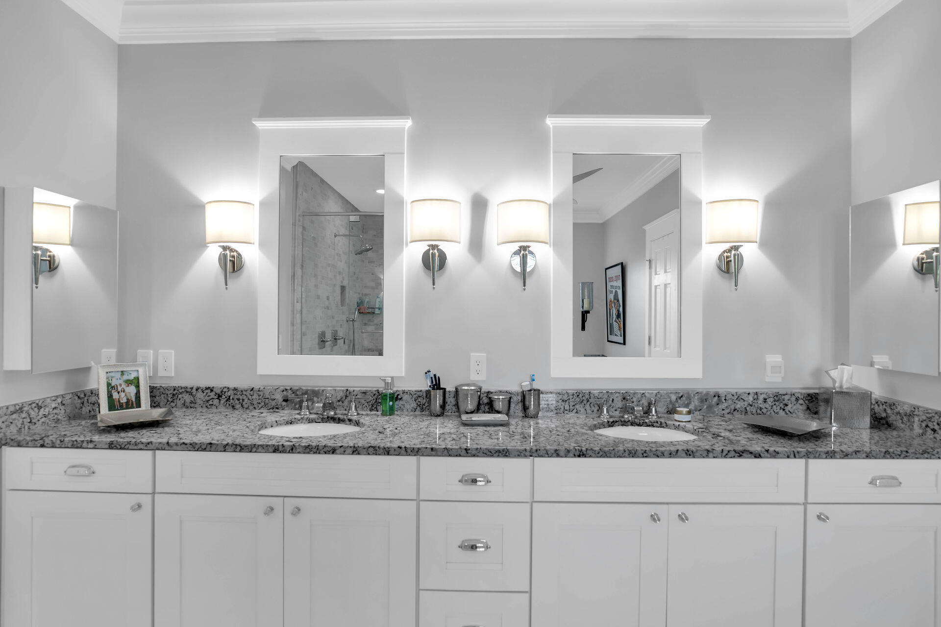 317 Calzada De Bougainvillea