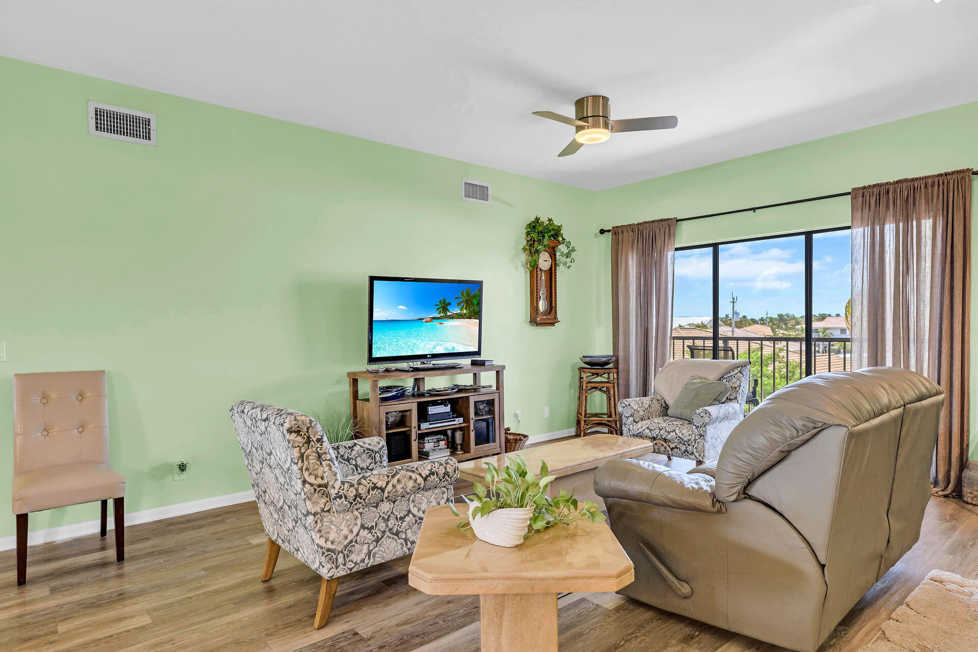 720 W Ocean Drive Unit: 302