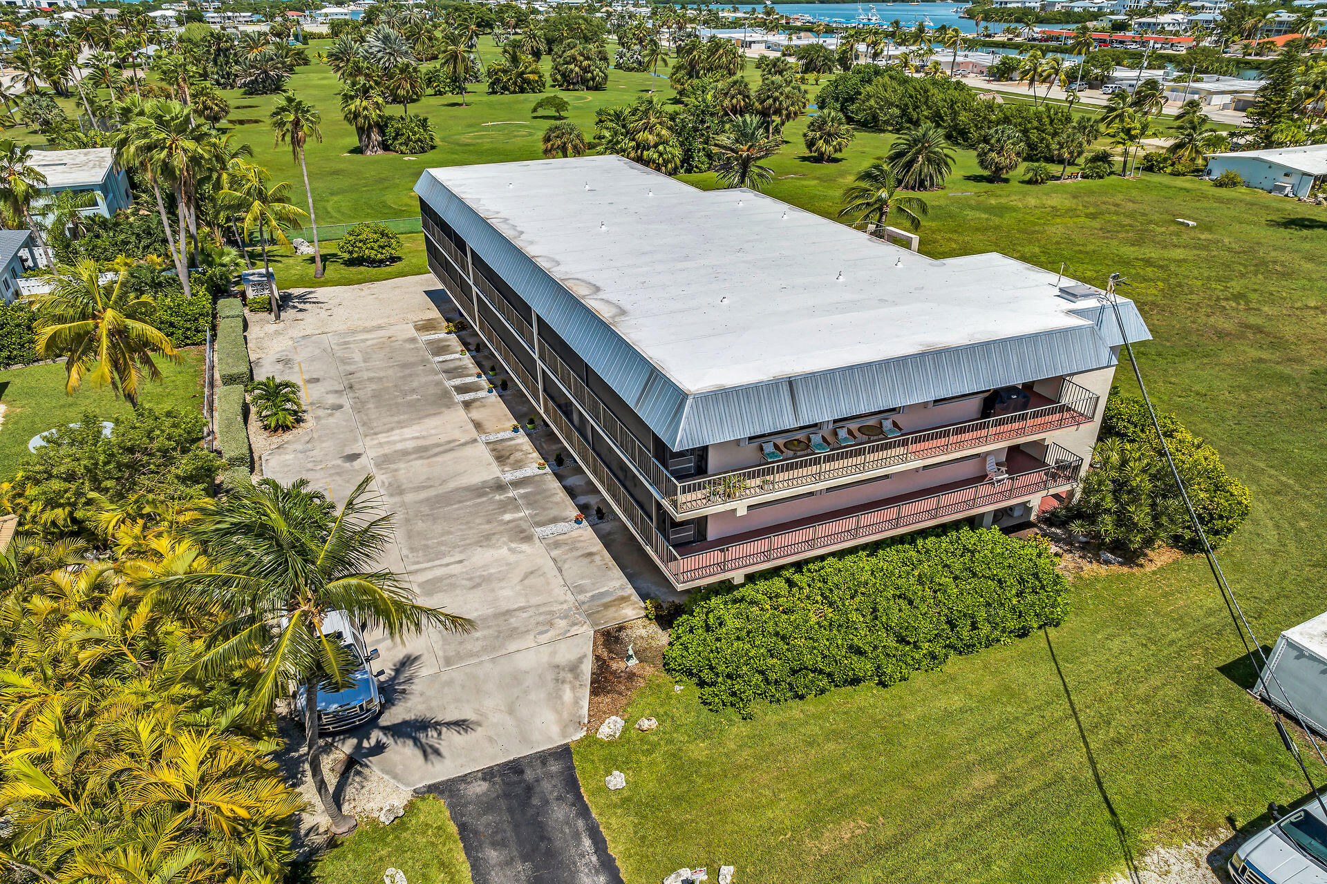 720 W Ocean Drive Unit: 302