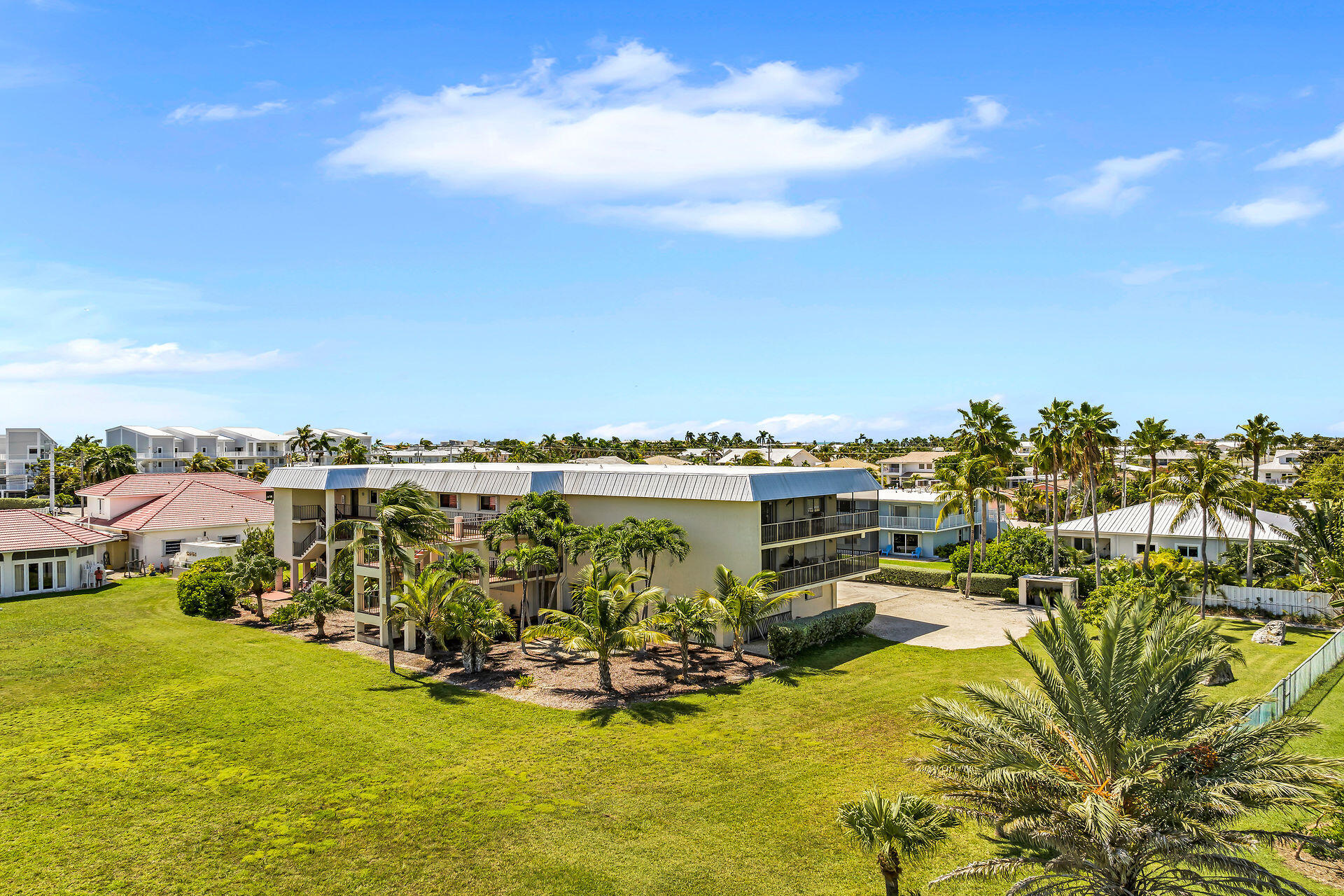 720 W Ocean Drive Unit: 302