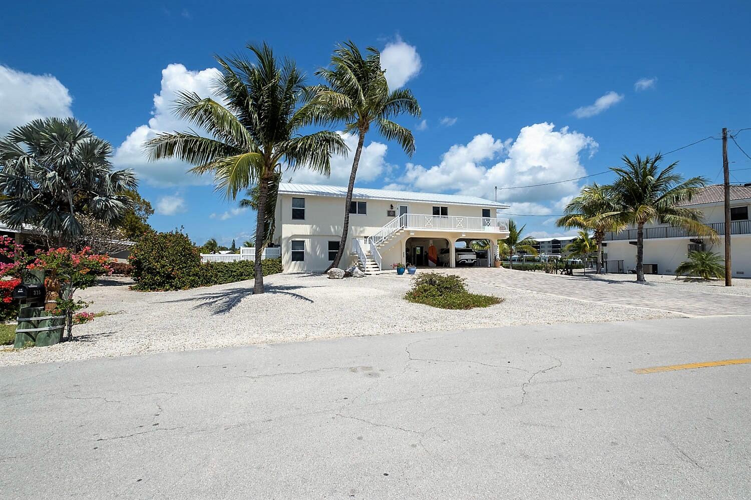 335 Calzada De Bougainvillea