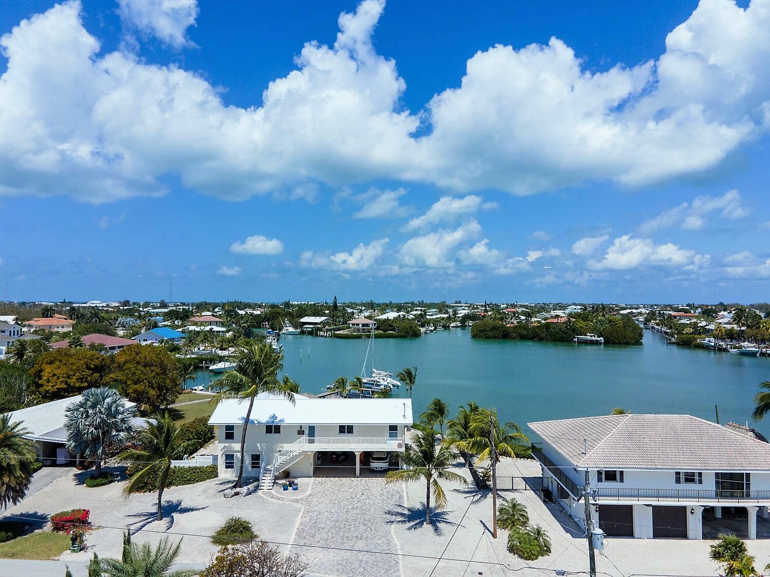 335 Calzada De Bougainvillea
