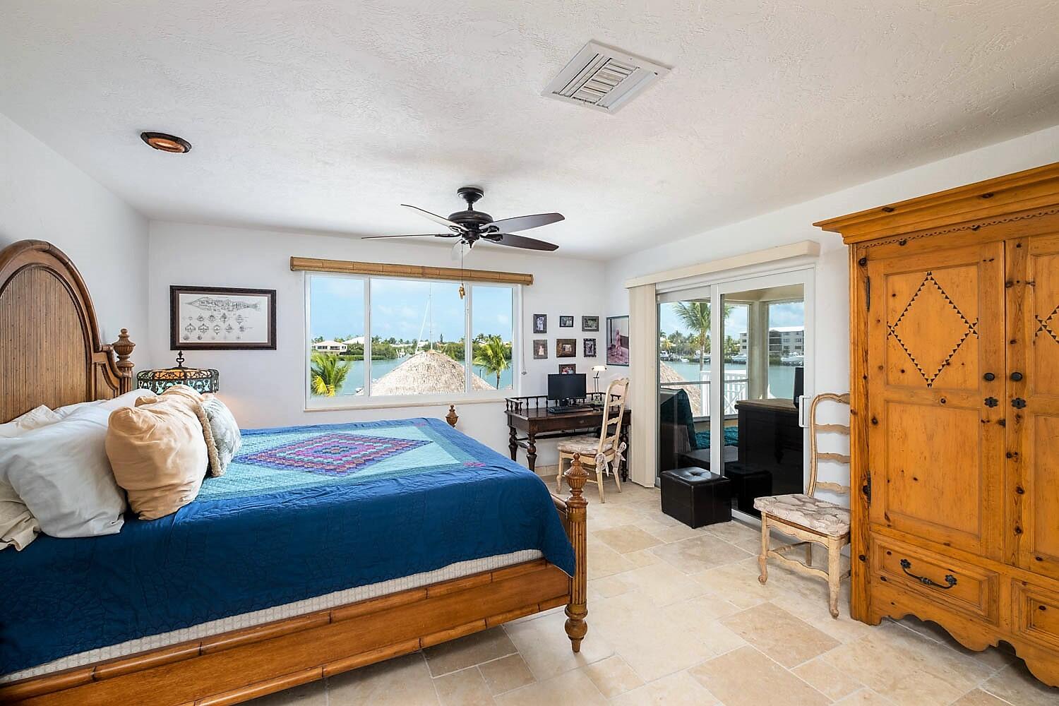 335 Calzada De Bougainvillea