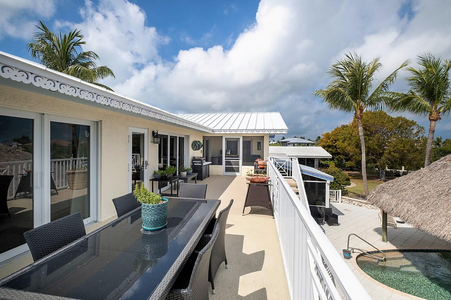 335 Calzada De Bougainvillea