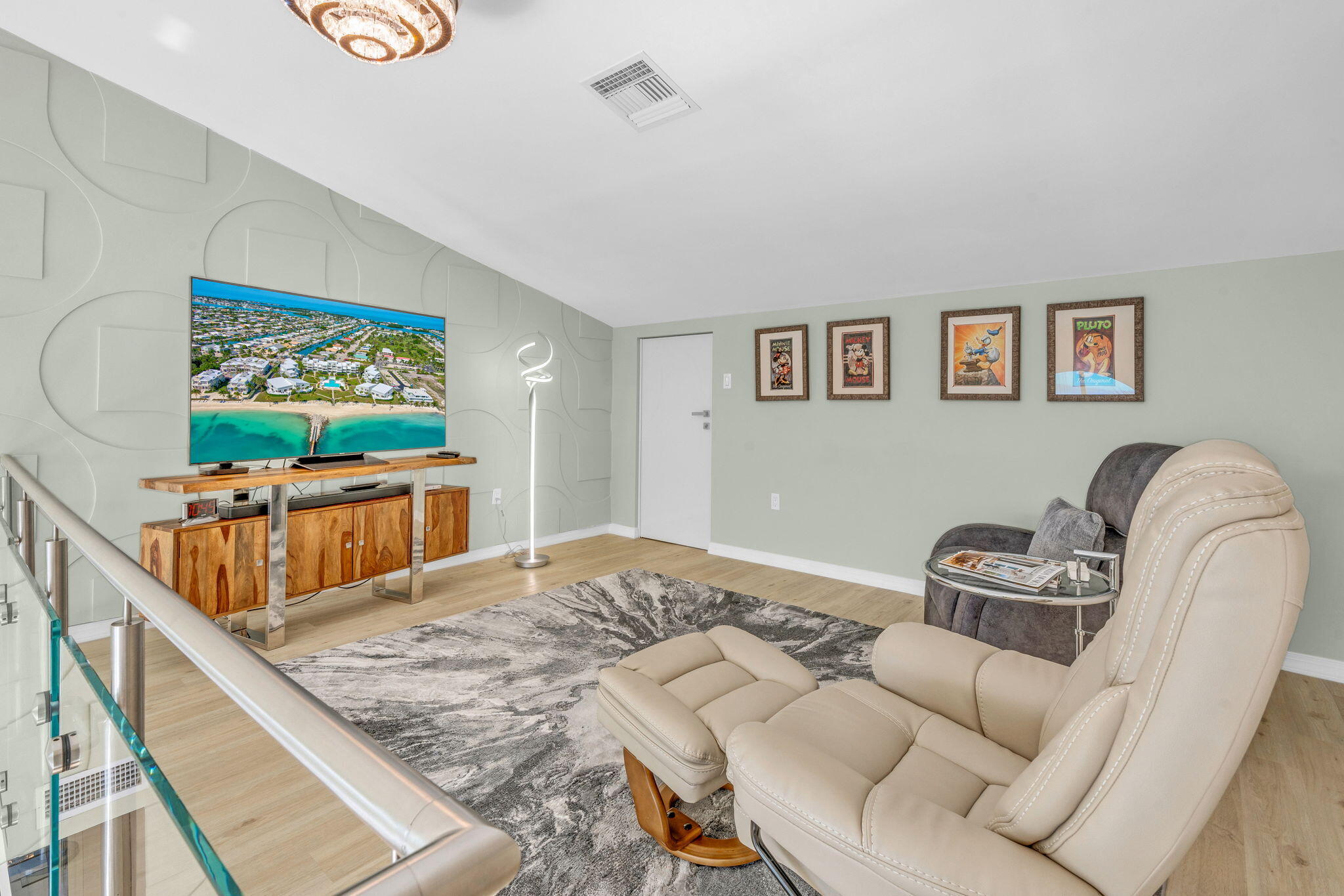 799 W Ocean Drive Unit: 301