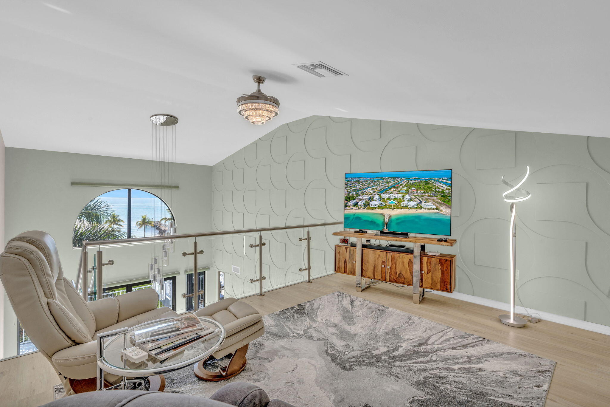 799 W Ocean Drive Unit: 301