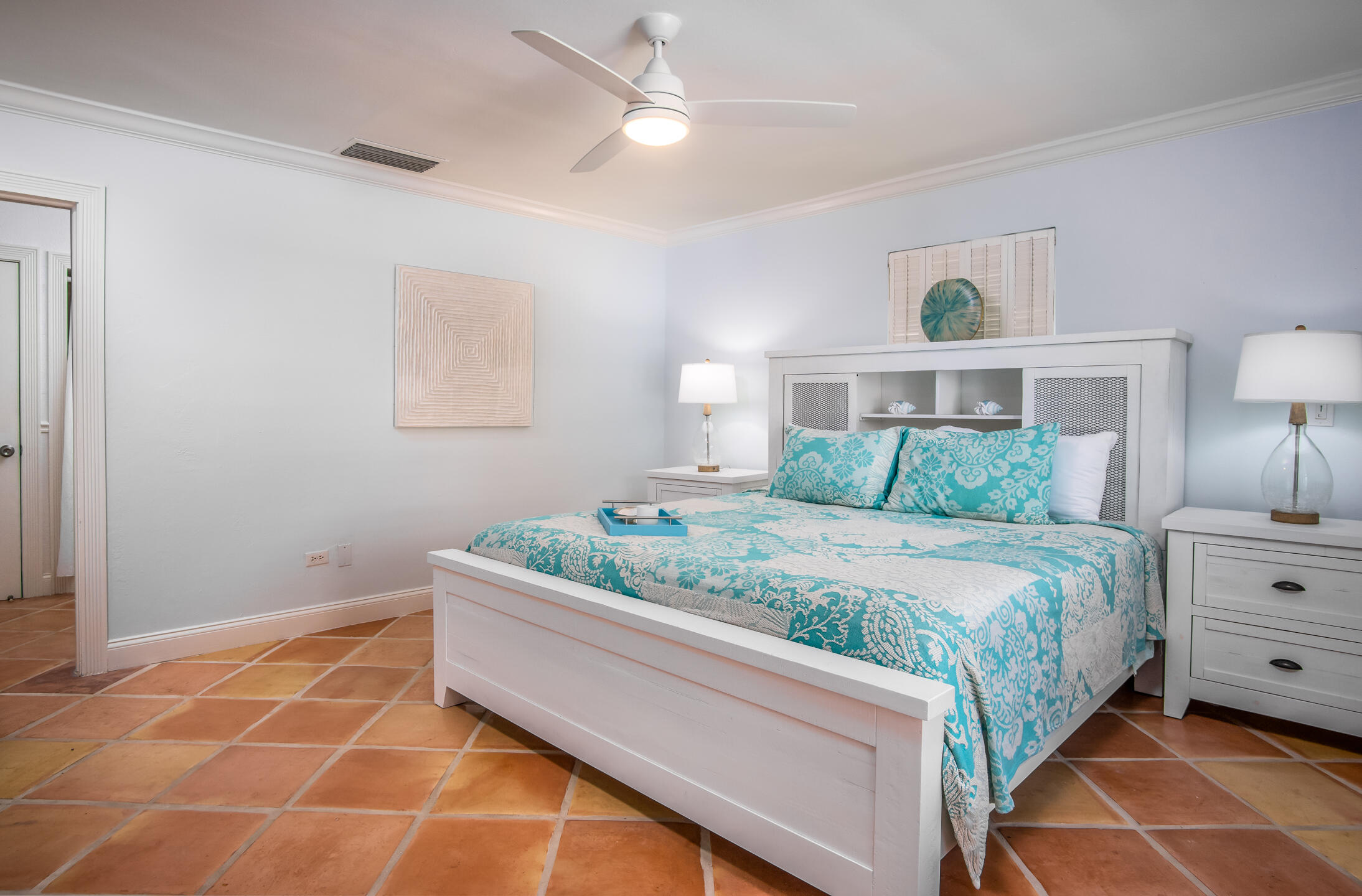 242 W Seaview Circle