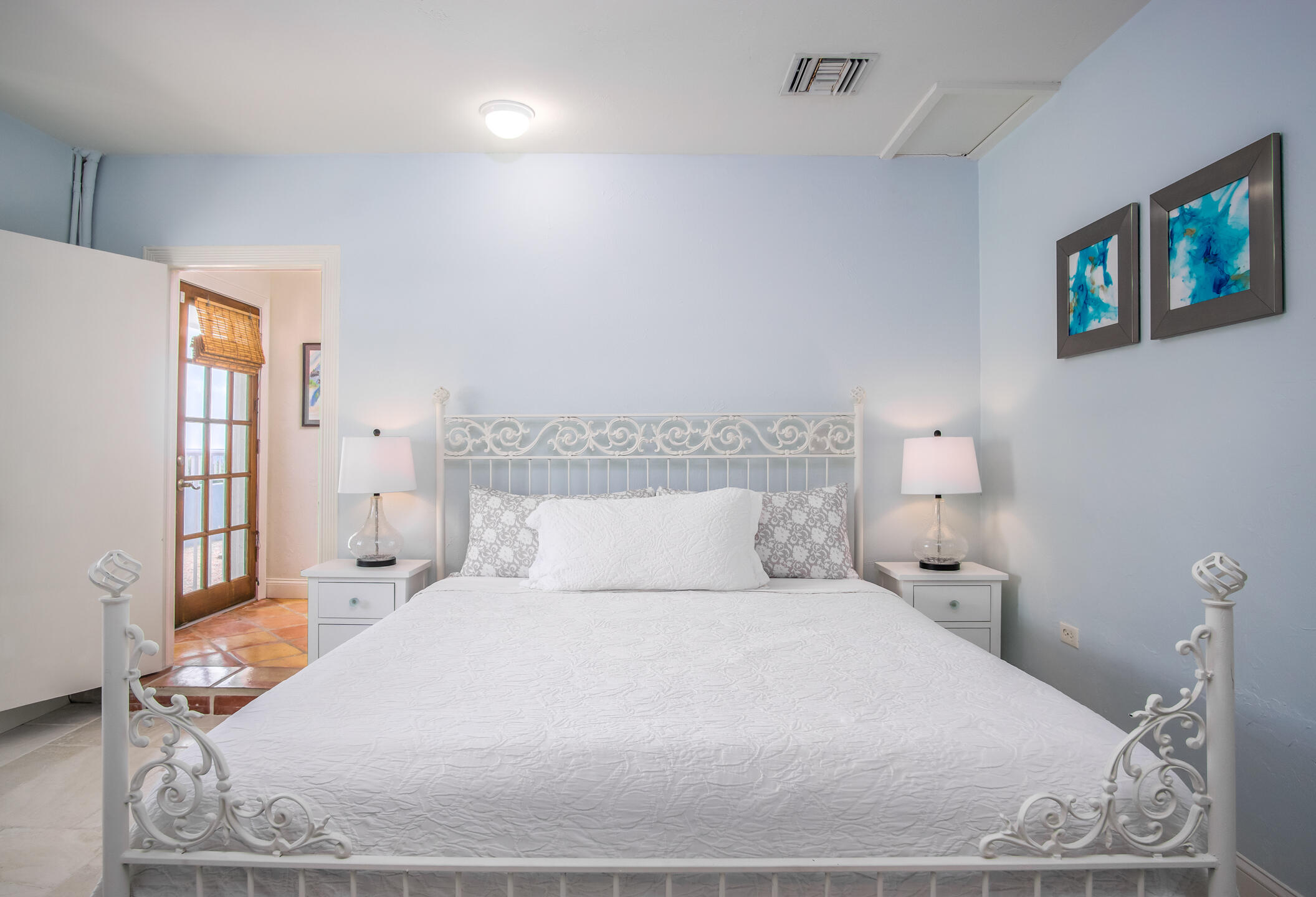 242 W Seaview Circle