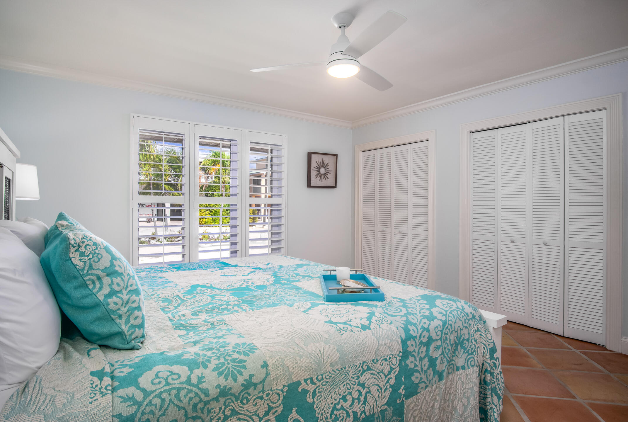 242 W Seaview Circle