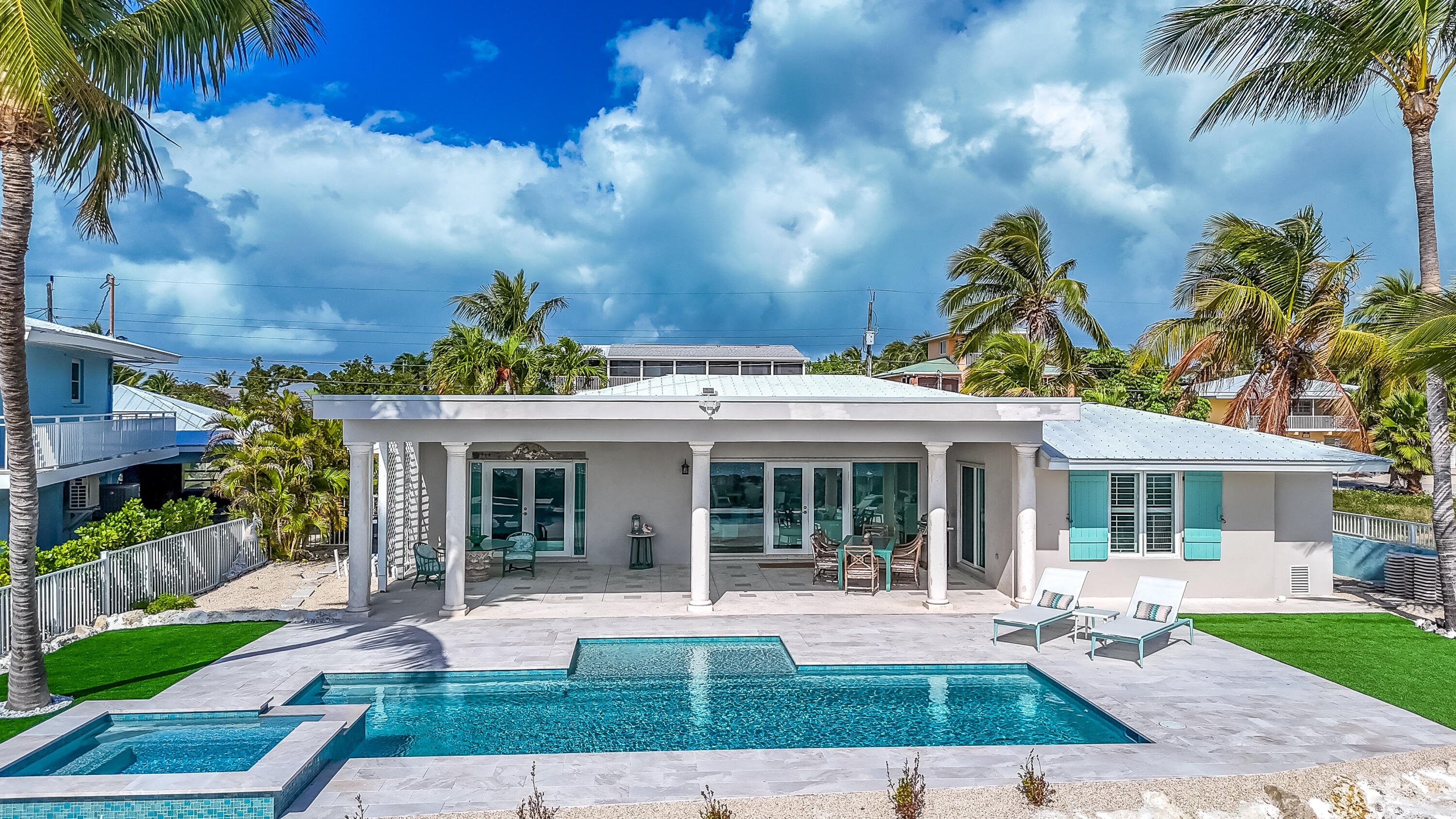 242 W Seaview Circle