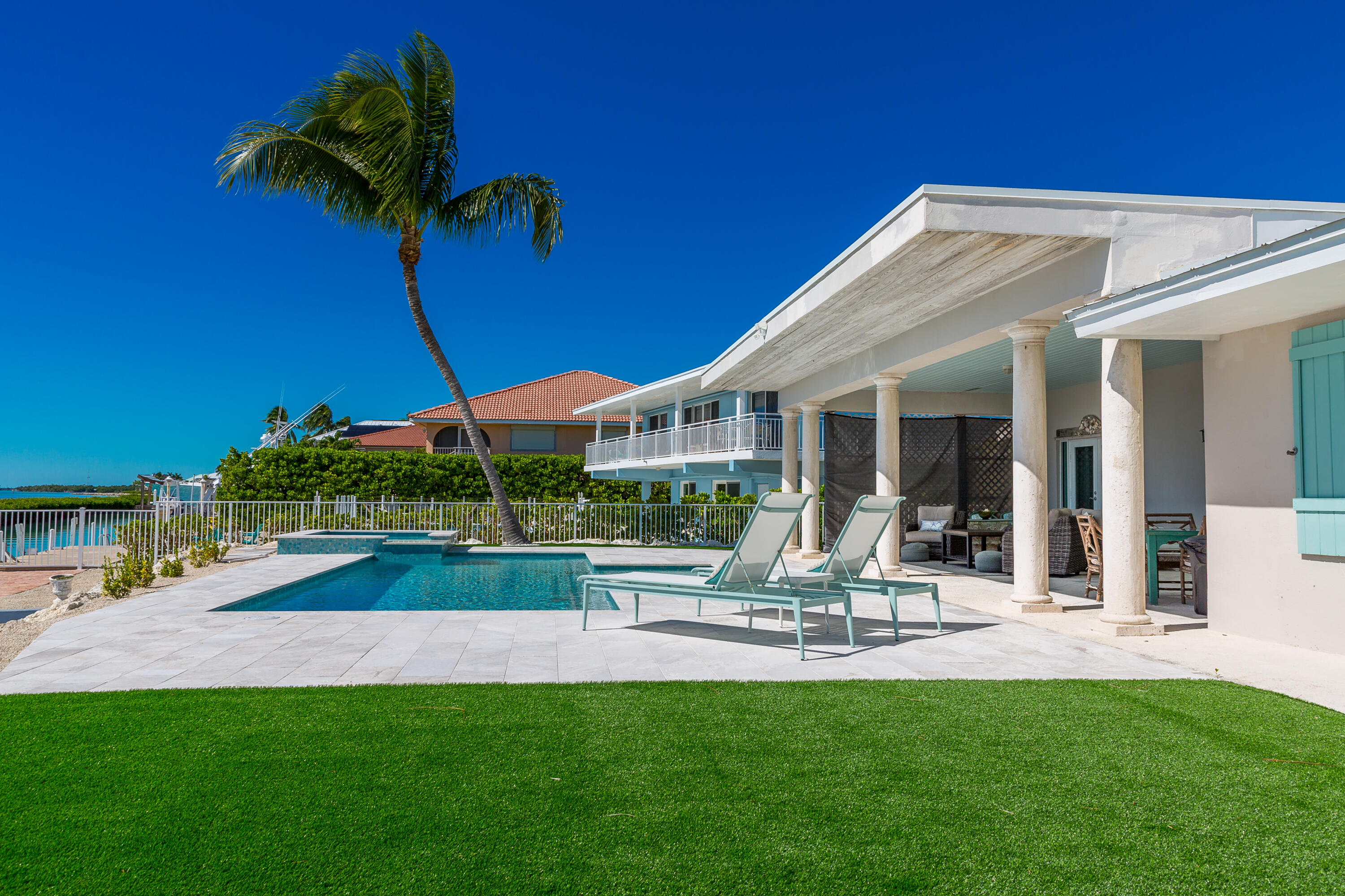 242 W Seaview Circle