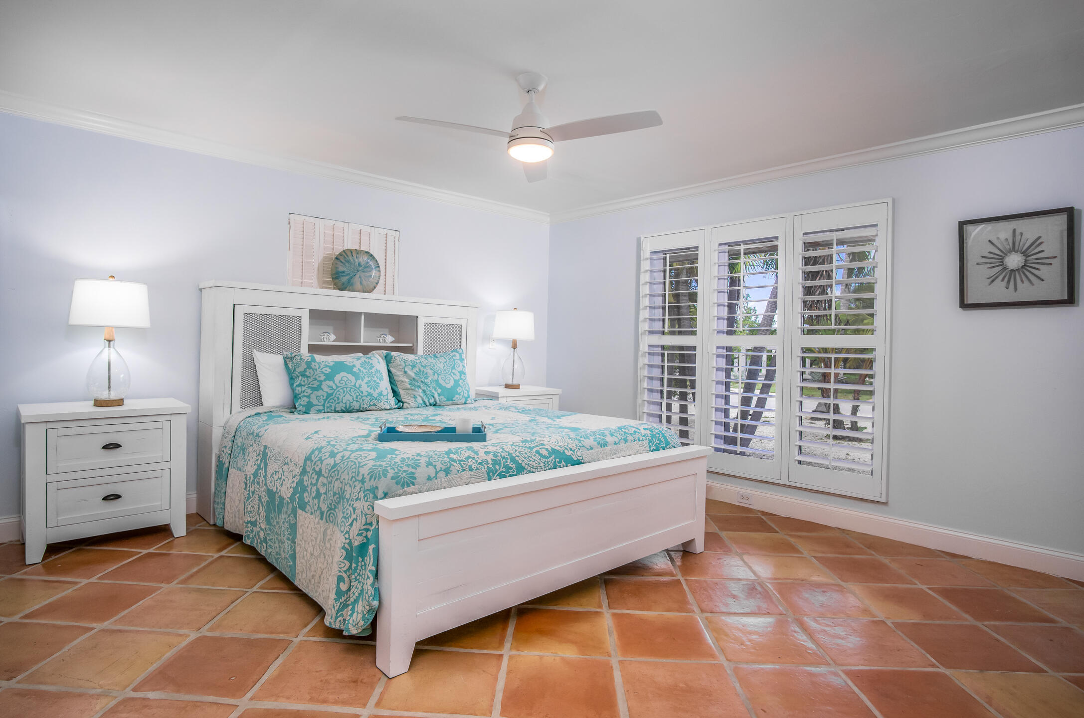 242 W Seaview Circle