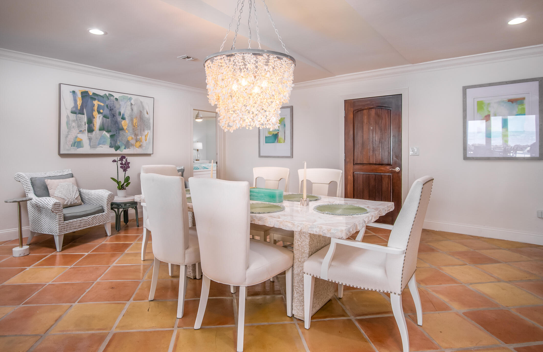 242 W Seaview Circle