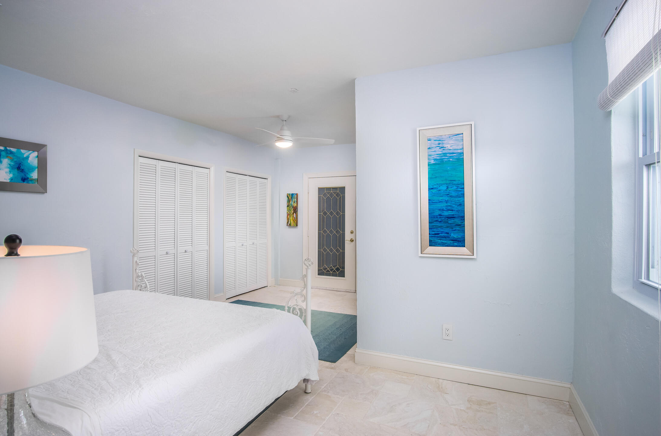 242 W Seaview Circle