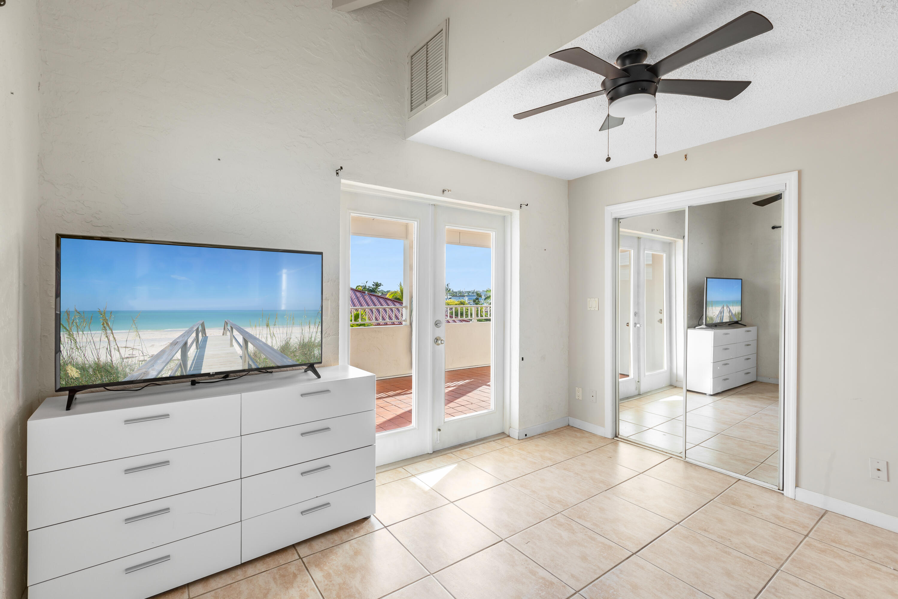 32 Hilton Haven Road Unit: 6