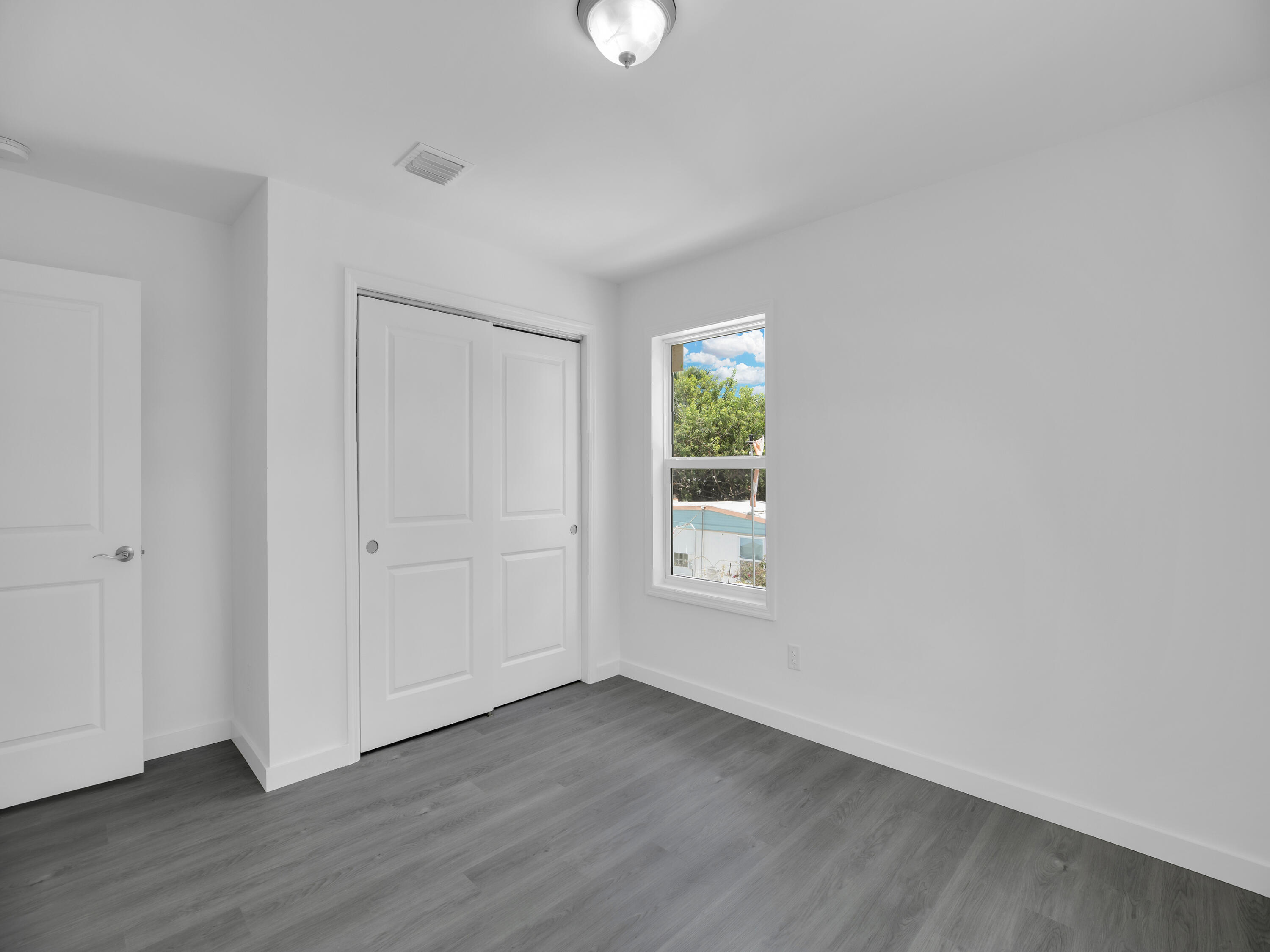 537-539 91st Street